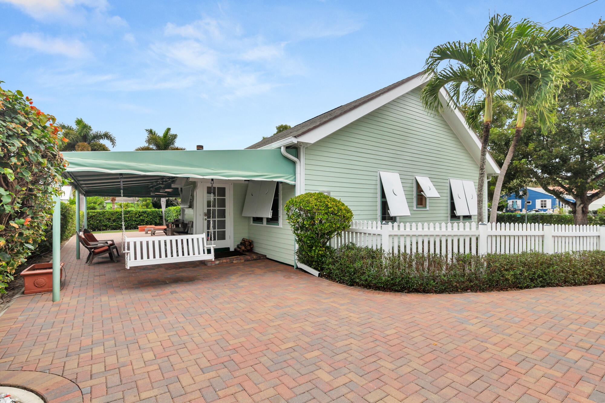 800 Kanuga West Palm Beach, FL 33401
