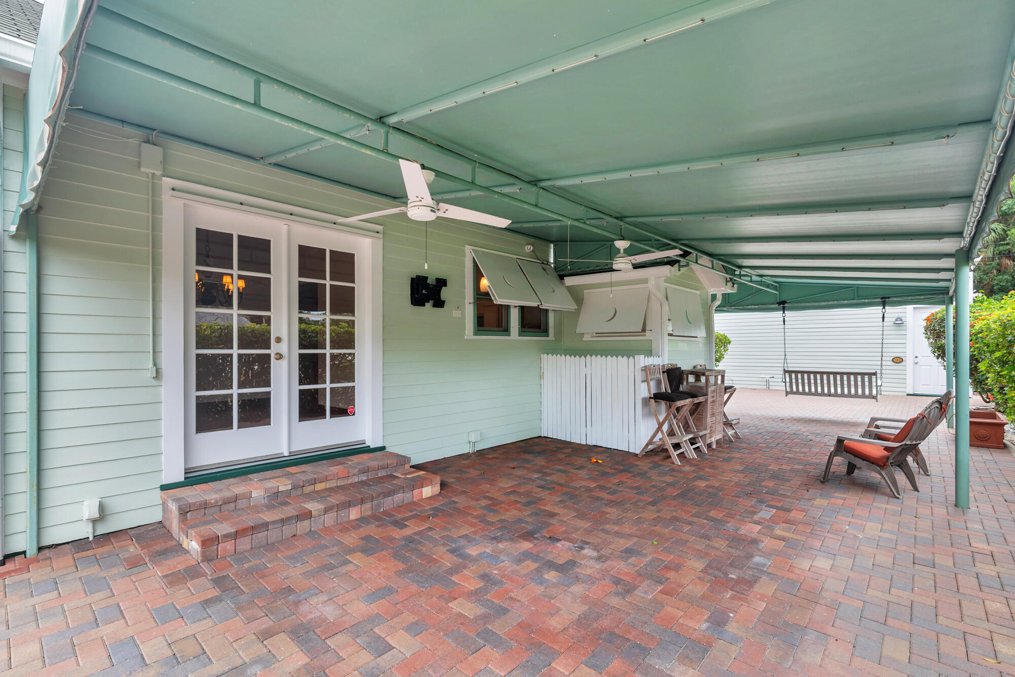 800 Kanuga West Palm Beach, FL 33401