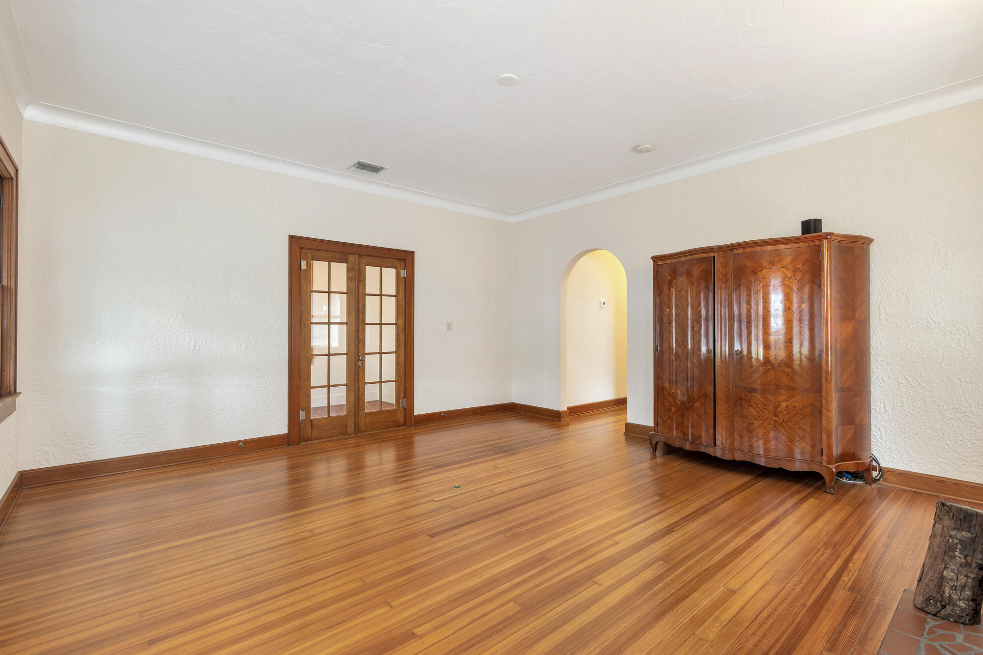 800 Kanuga West Palm Beach, FL 33401