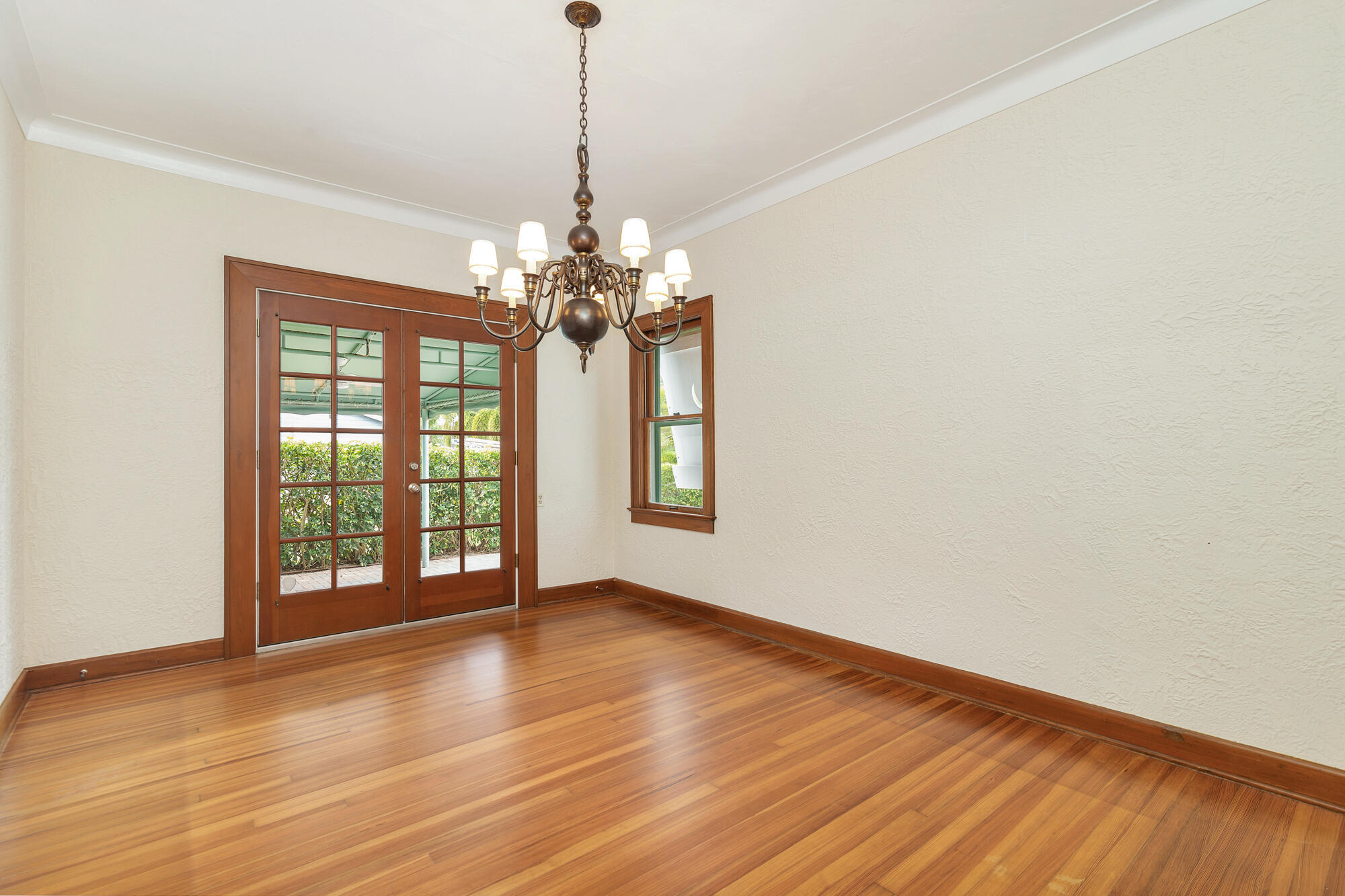 800 Kanuga West Palm Beach, FL 33401