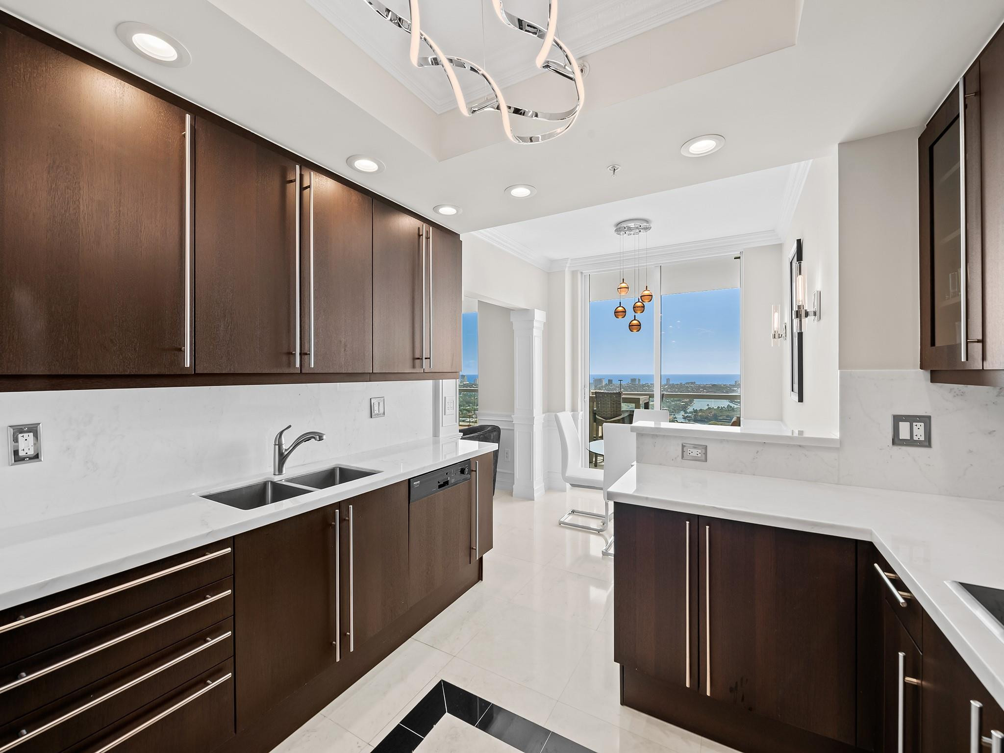411 N New Riv #3402 Fort Lauderdale, FL 33301