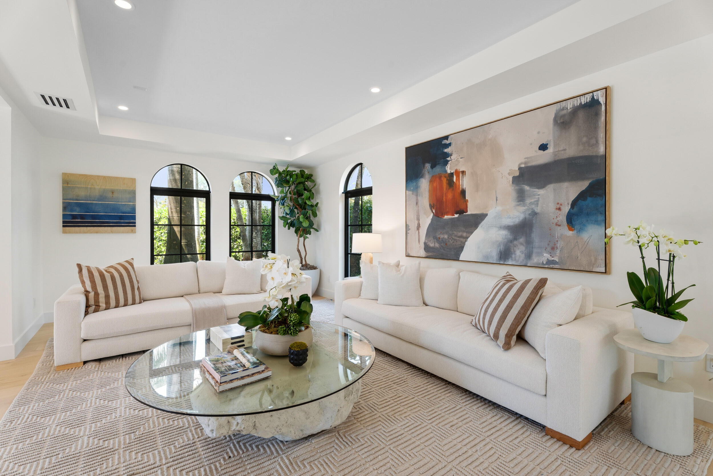 257 E Lakewood West Palm Beach, FL 33405