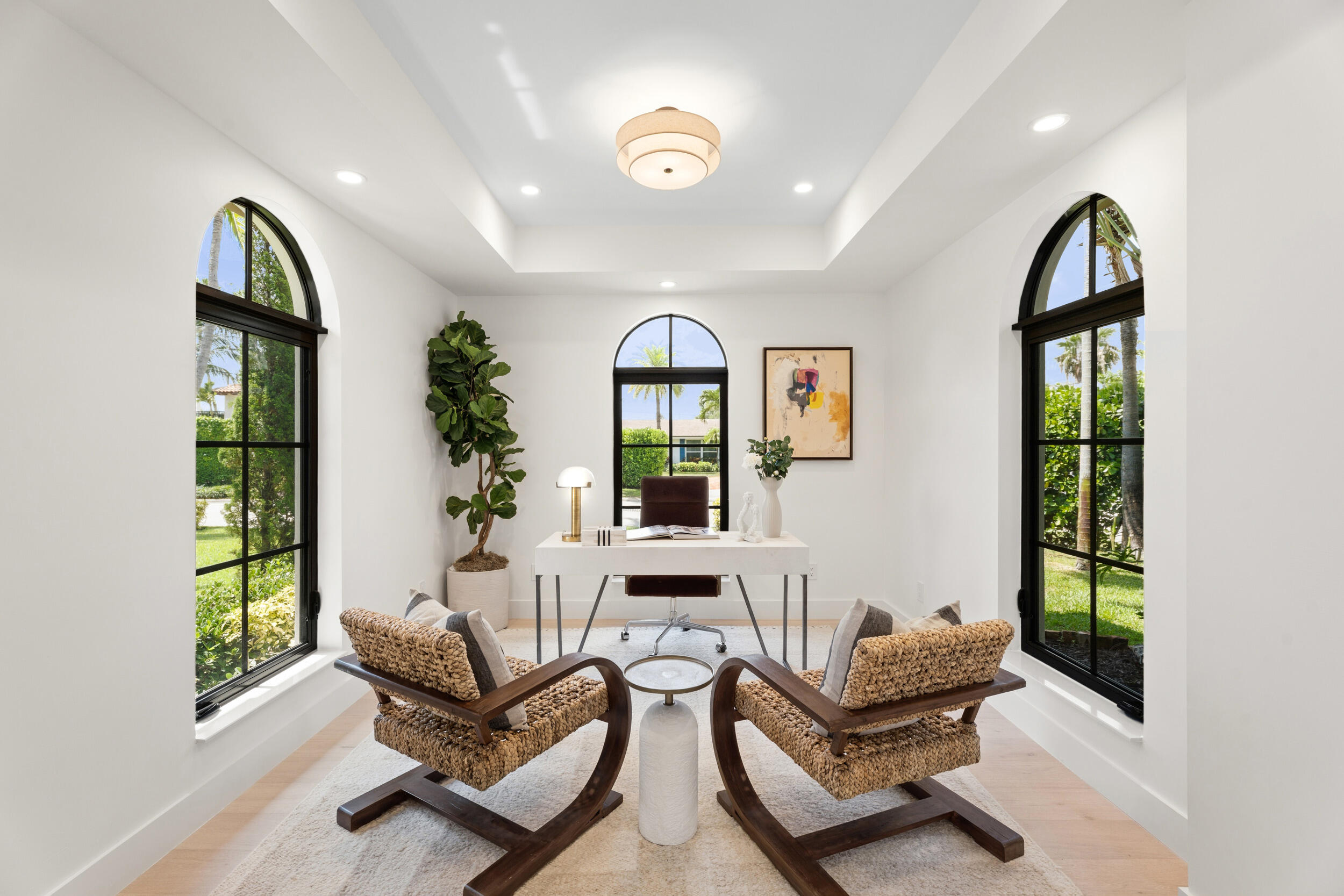 257 E Lakewood West Palm Beach, FL 33405