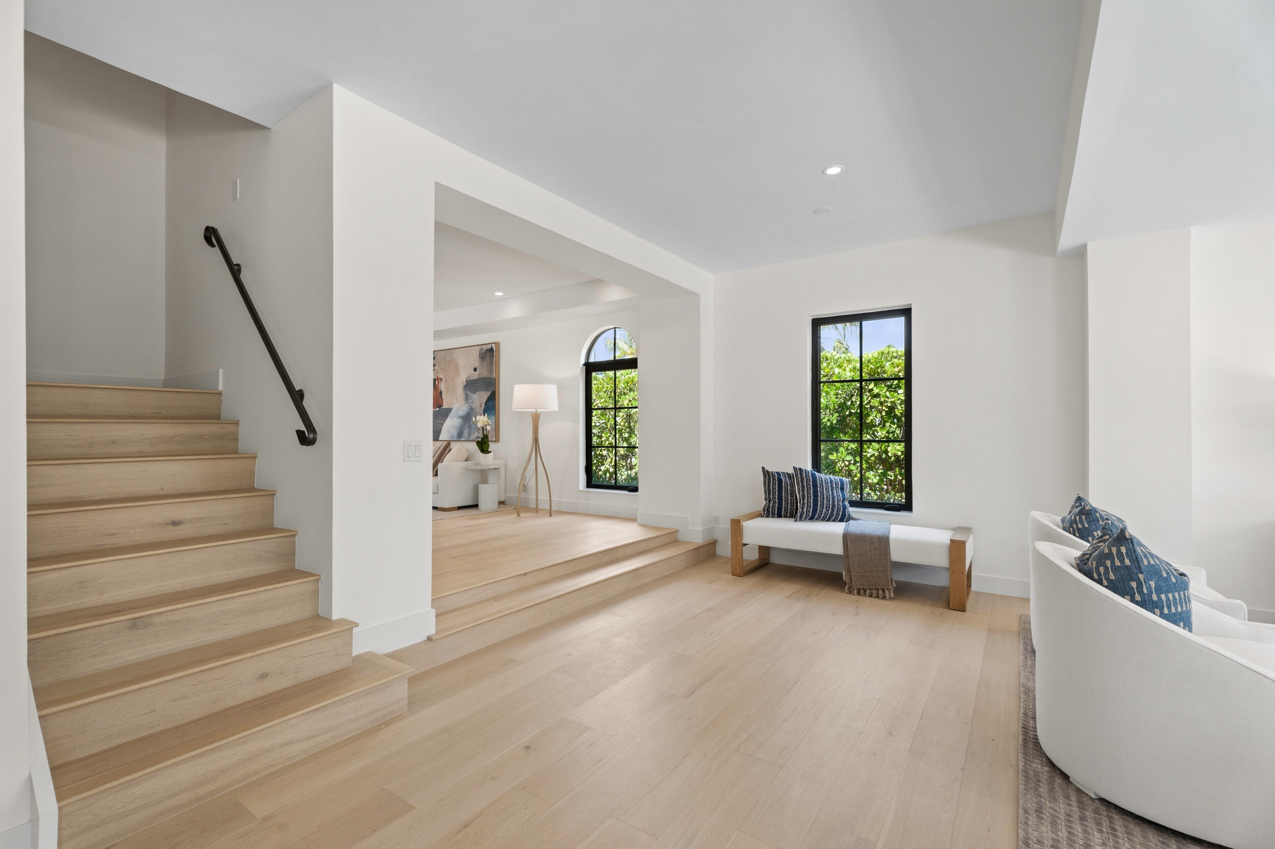 257 E Lakewood West Palm Beach, FL 33405