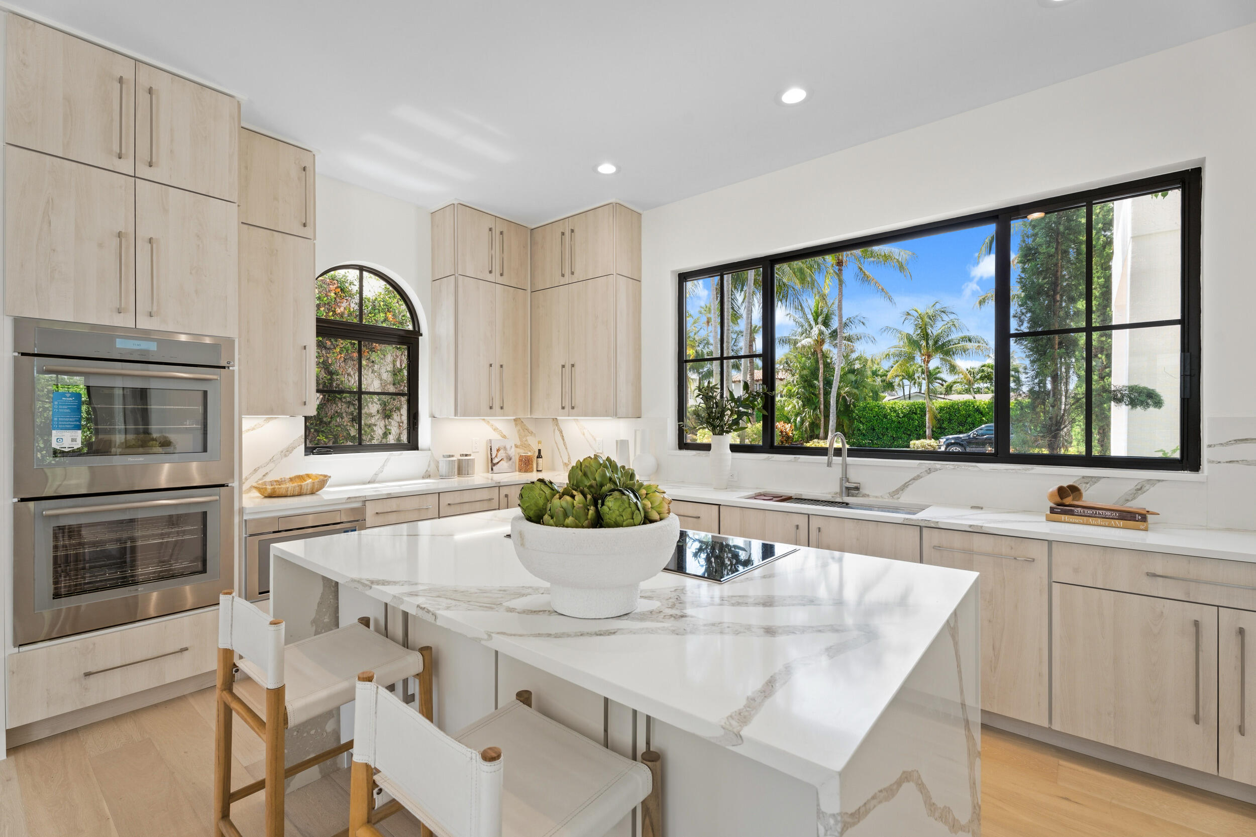 257 E Lakewood West Palm Beach, FL 33405