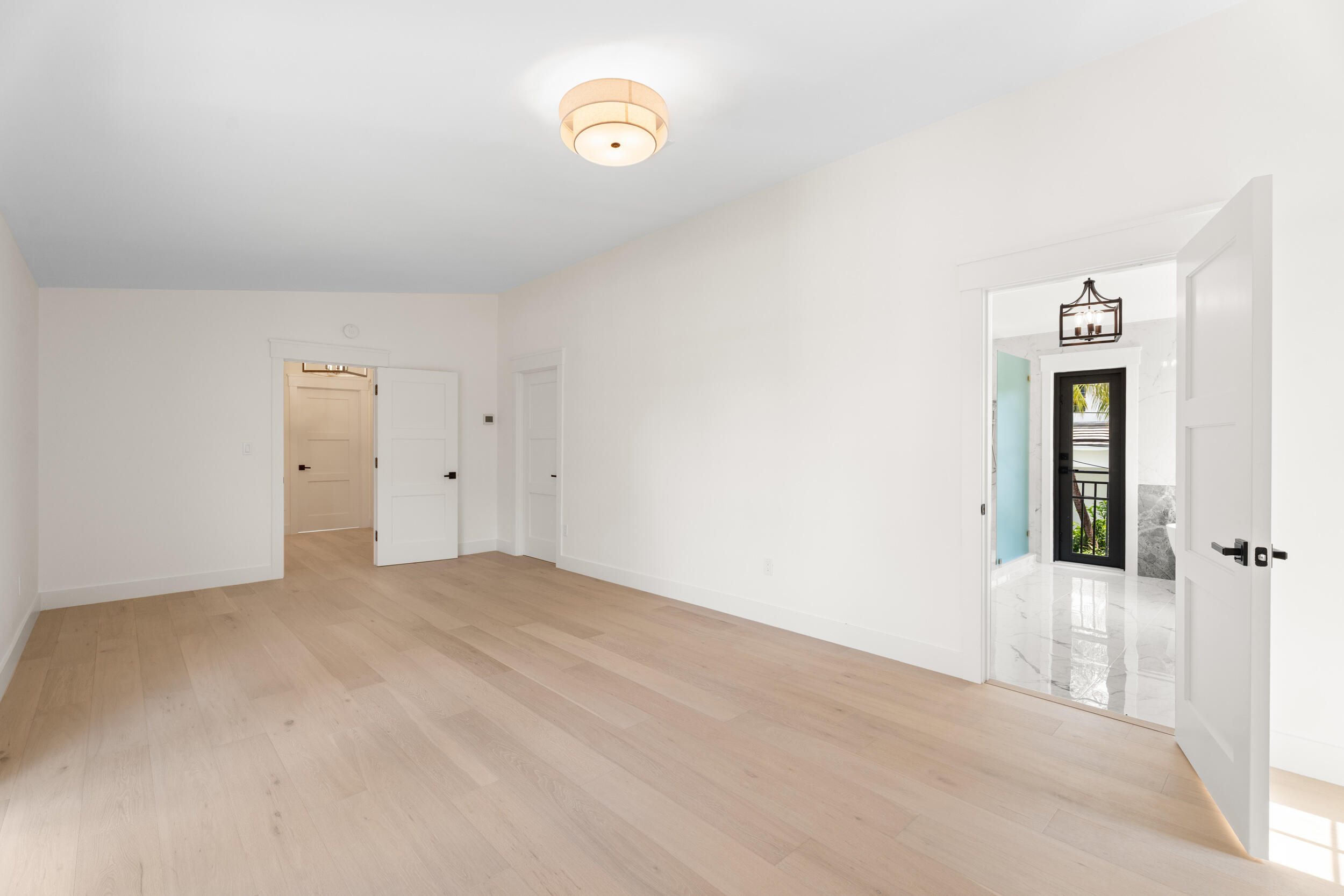 257 E Lakewood West Palm Beach, FL 33405