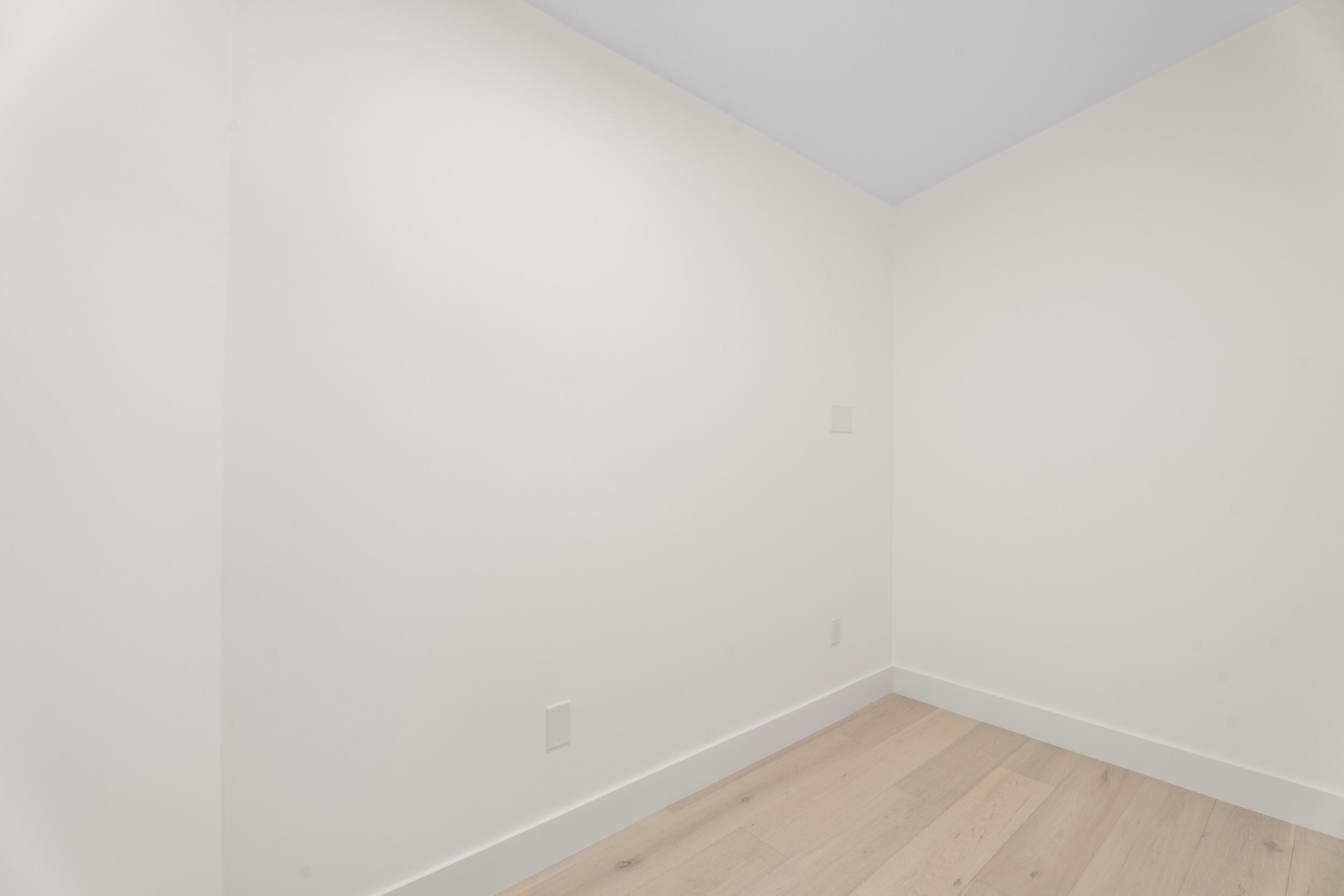 257 E Lakewood West Palm Beach, FL 33405