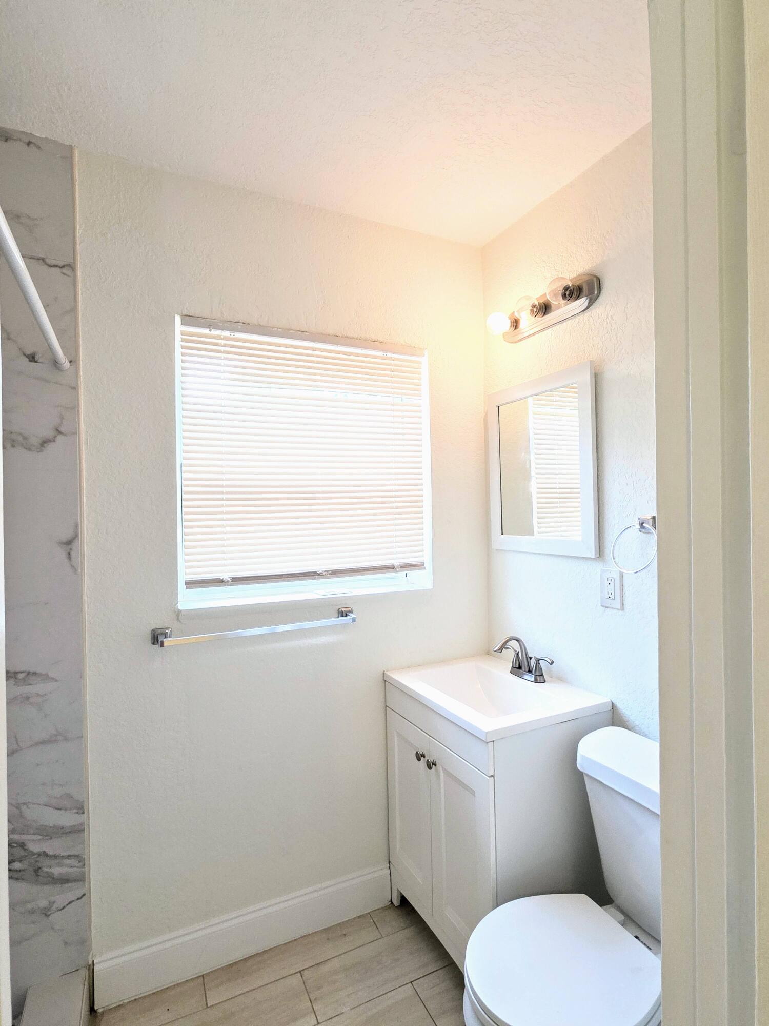1220 NE 1st Fort Lauderdale, FL 33304