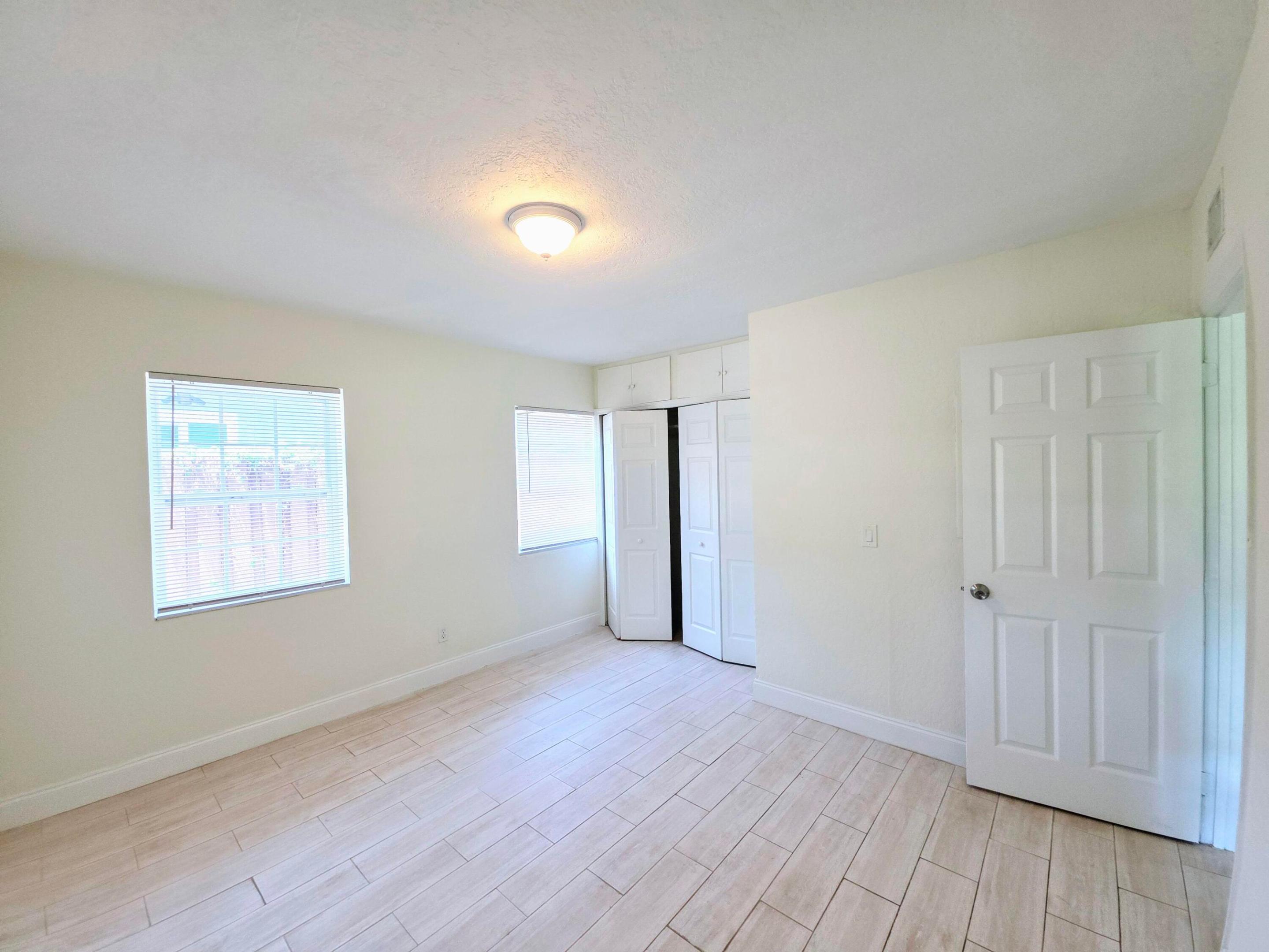 1220 NE 1st Fort Lauderdale, FL 33304