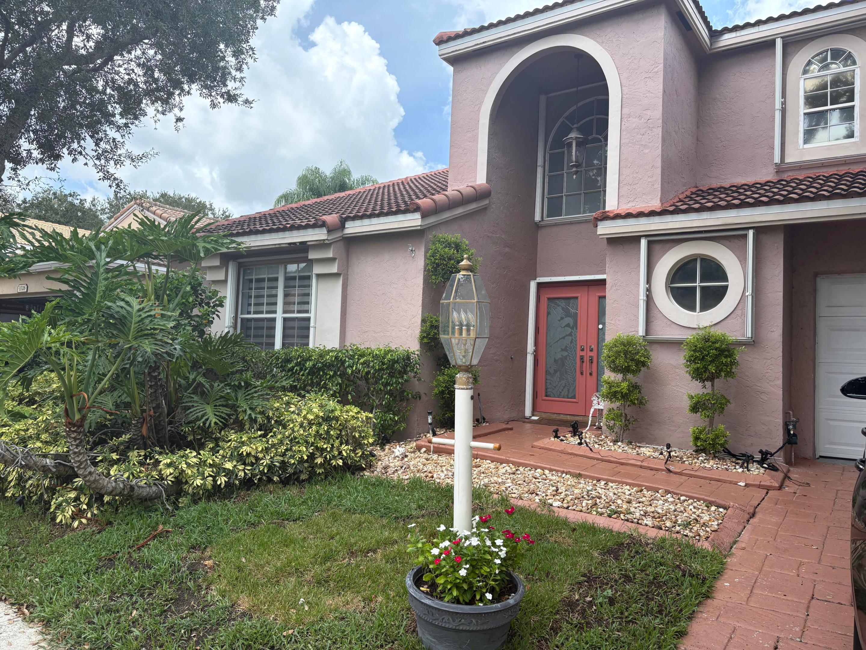 1025 Siena Oaks Cir