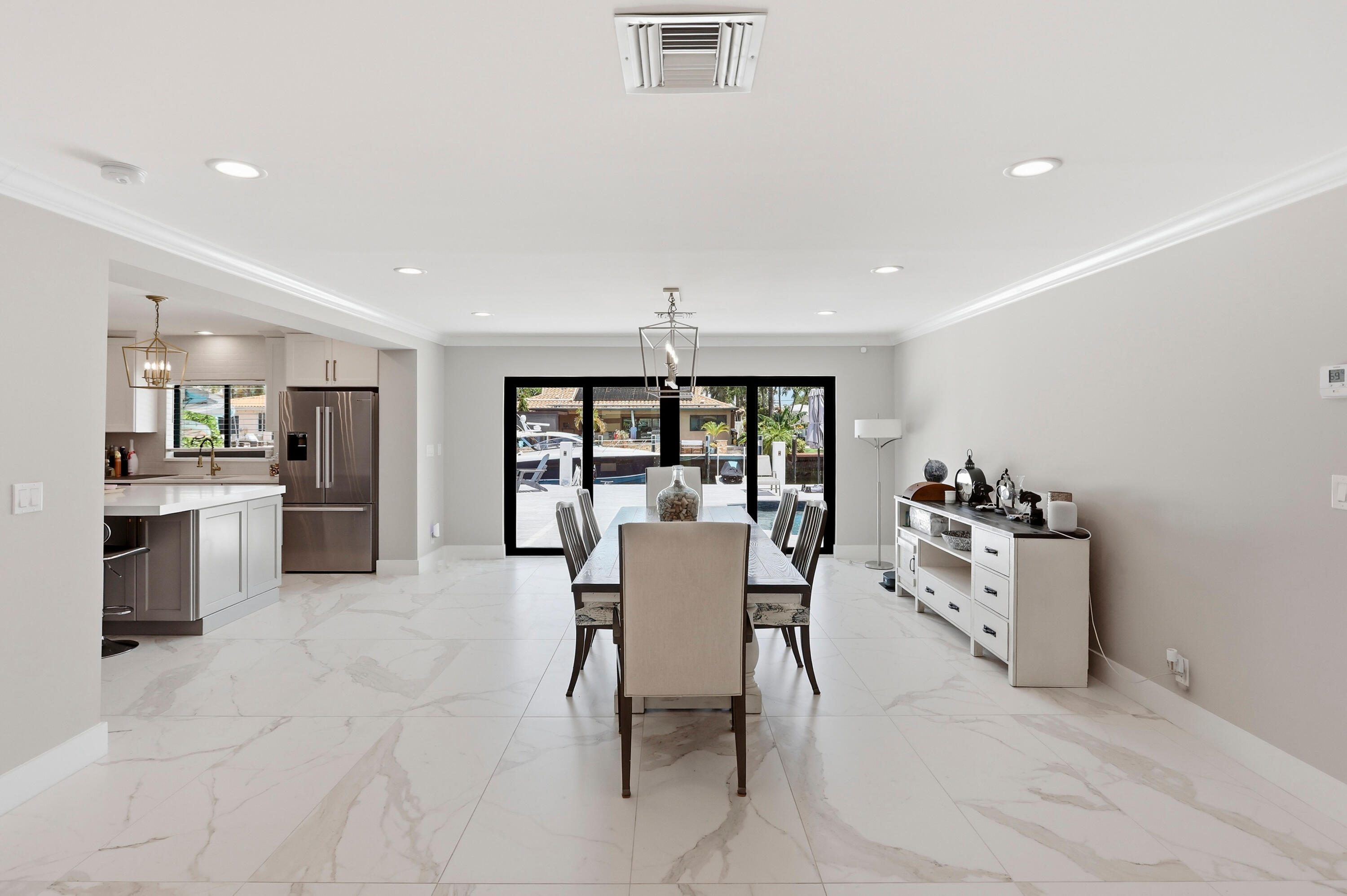 2447 SE 10th Pompano Beach, FL 33062