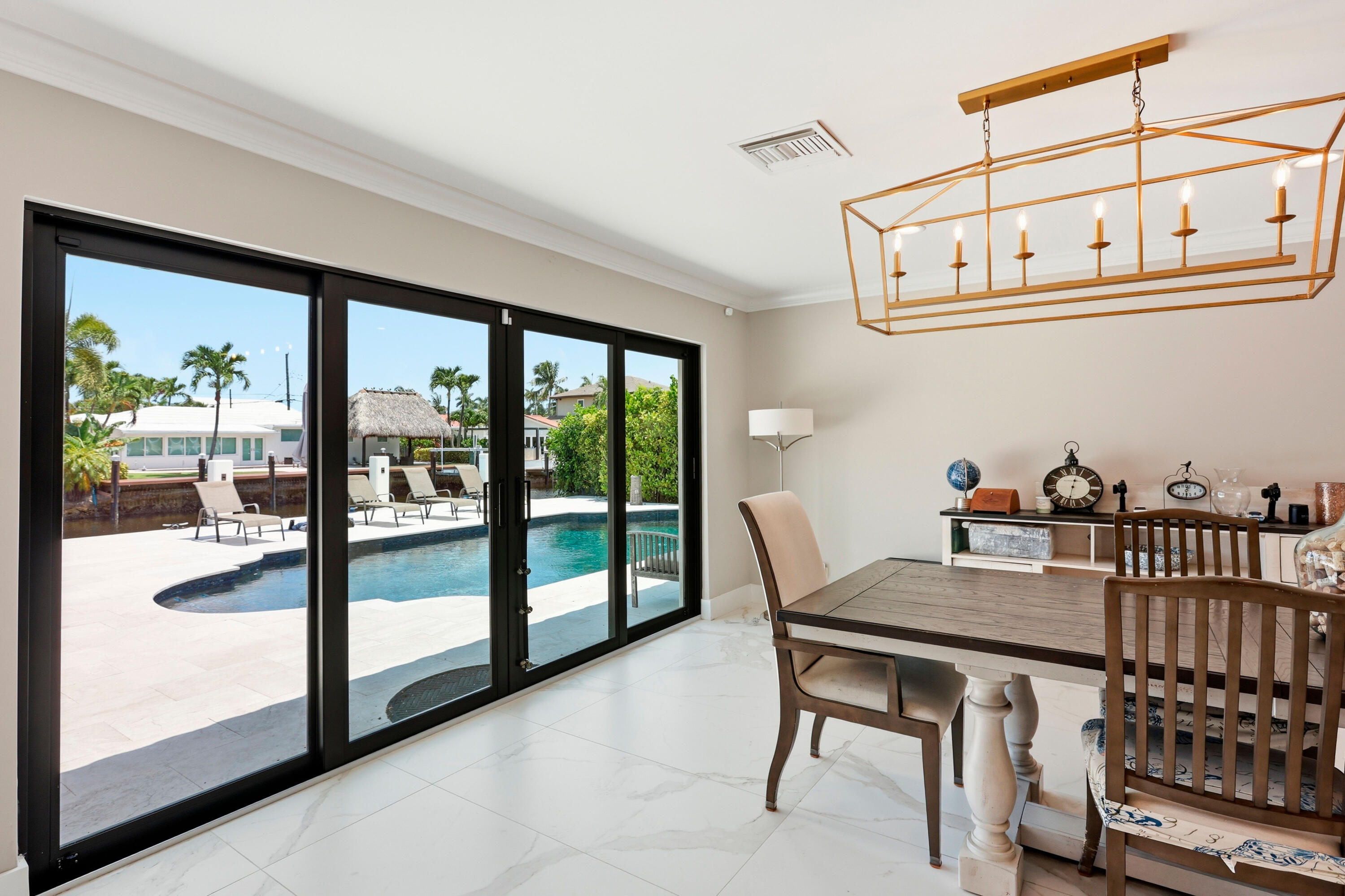2447 SE 10th Pompano Beach, FL 33062