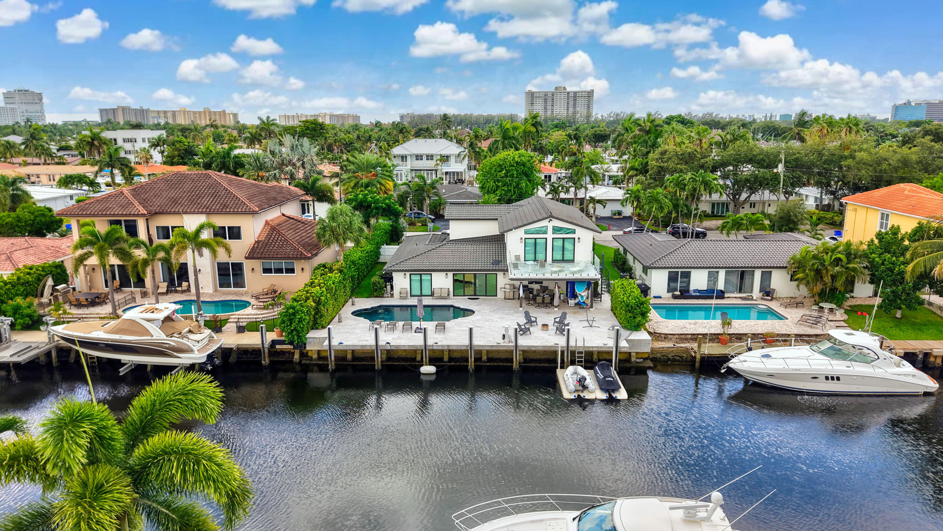 2447 SE 10th Pompano Beach, FL 33062