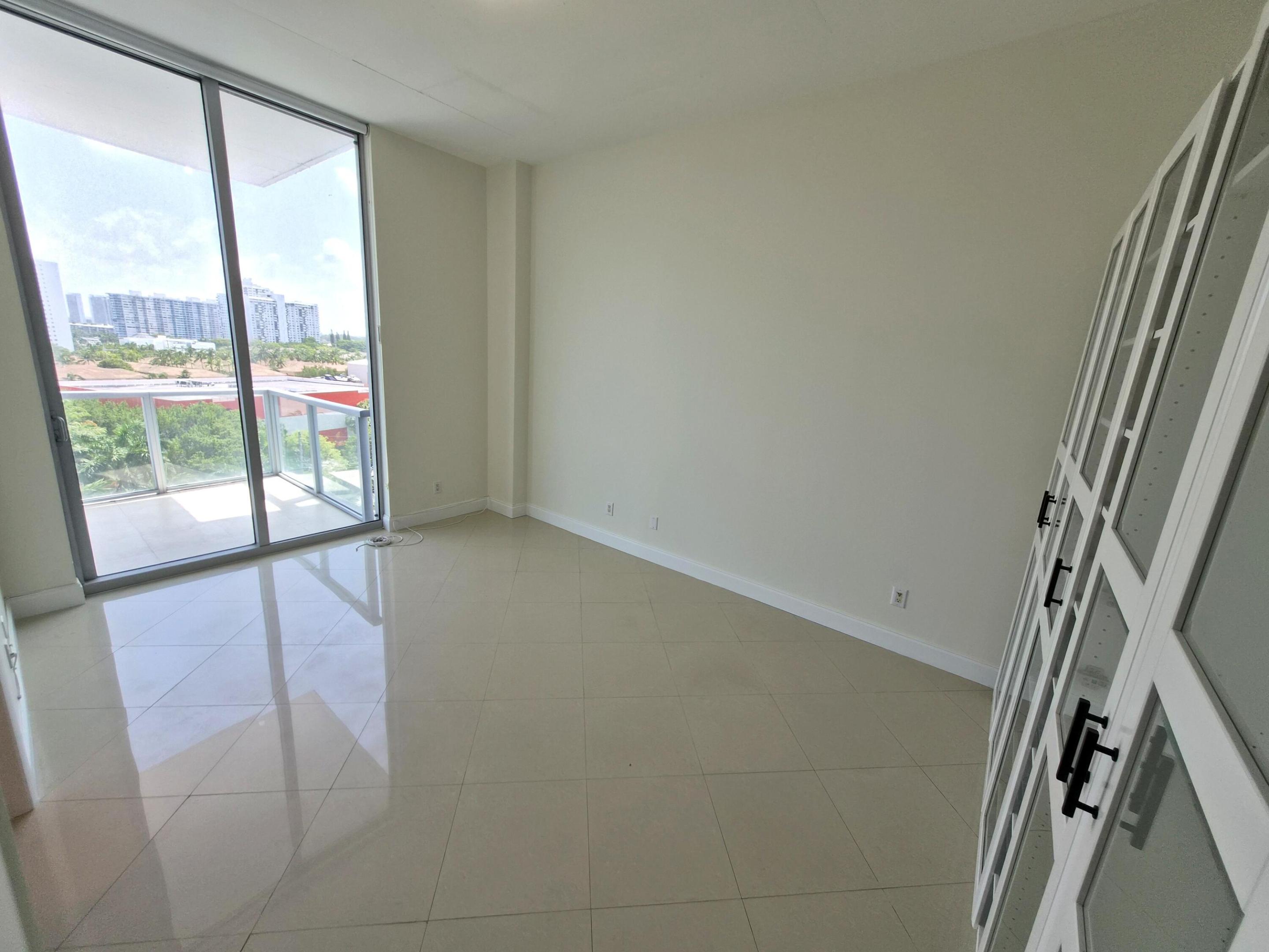 image Uptown Marina Lofts17