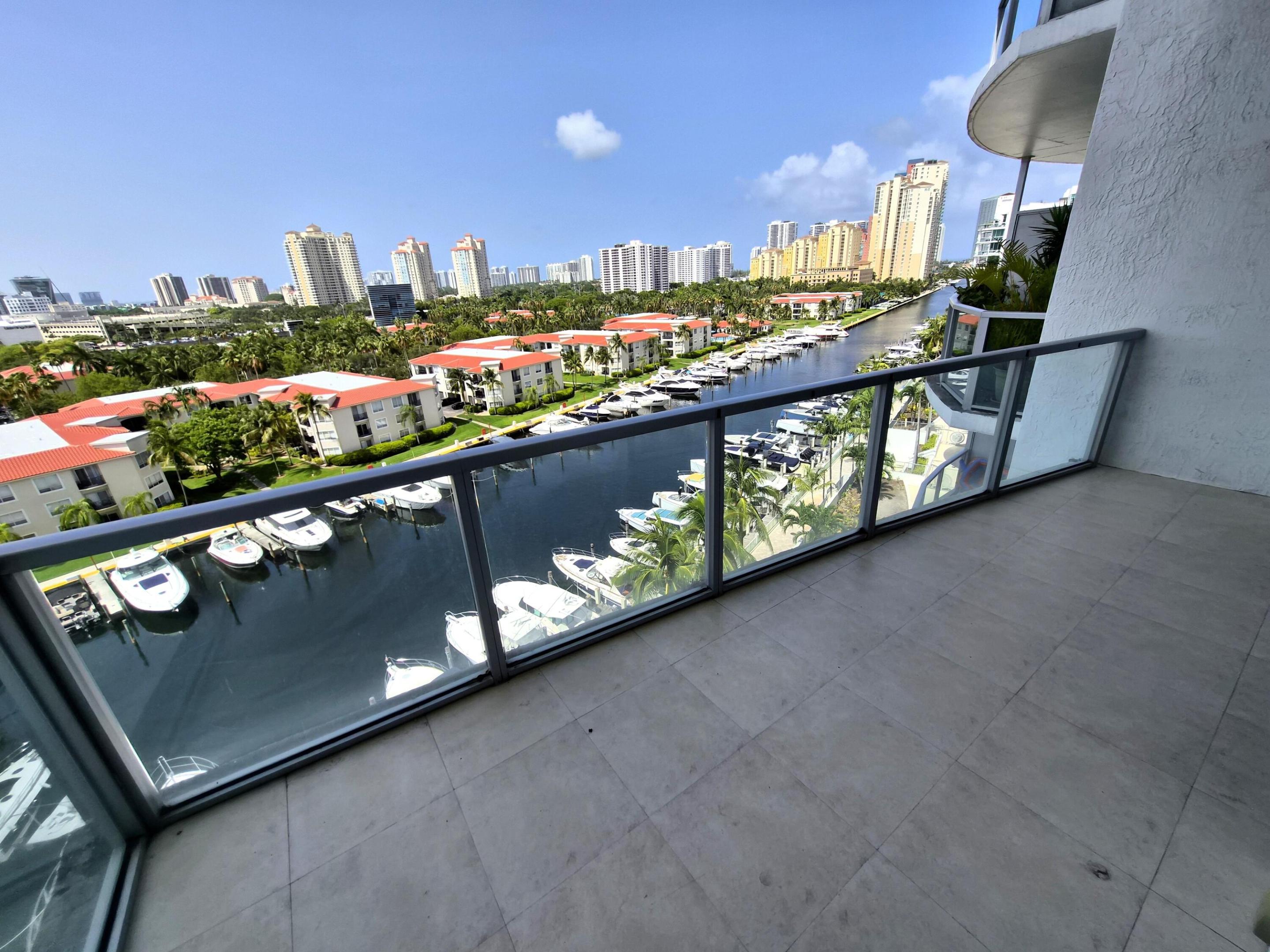 image Uptown Marina Lofts1