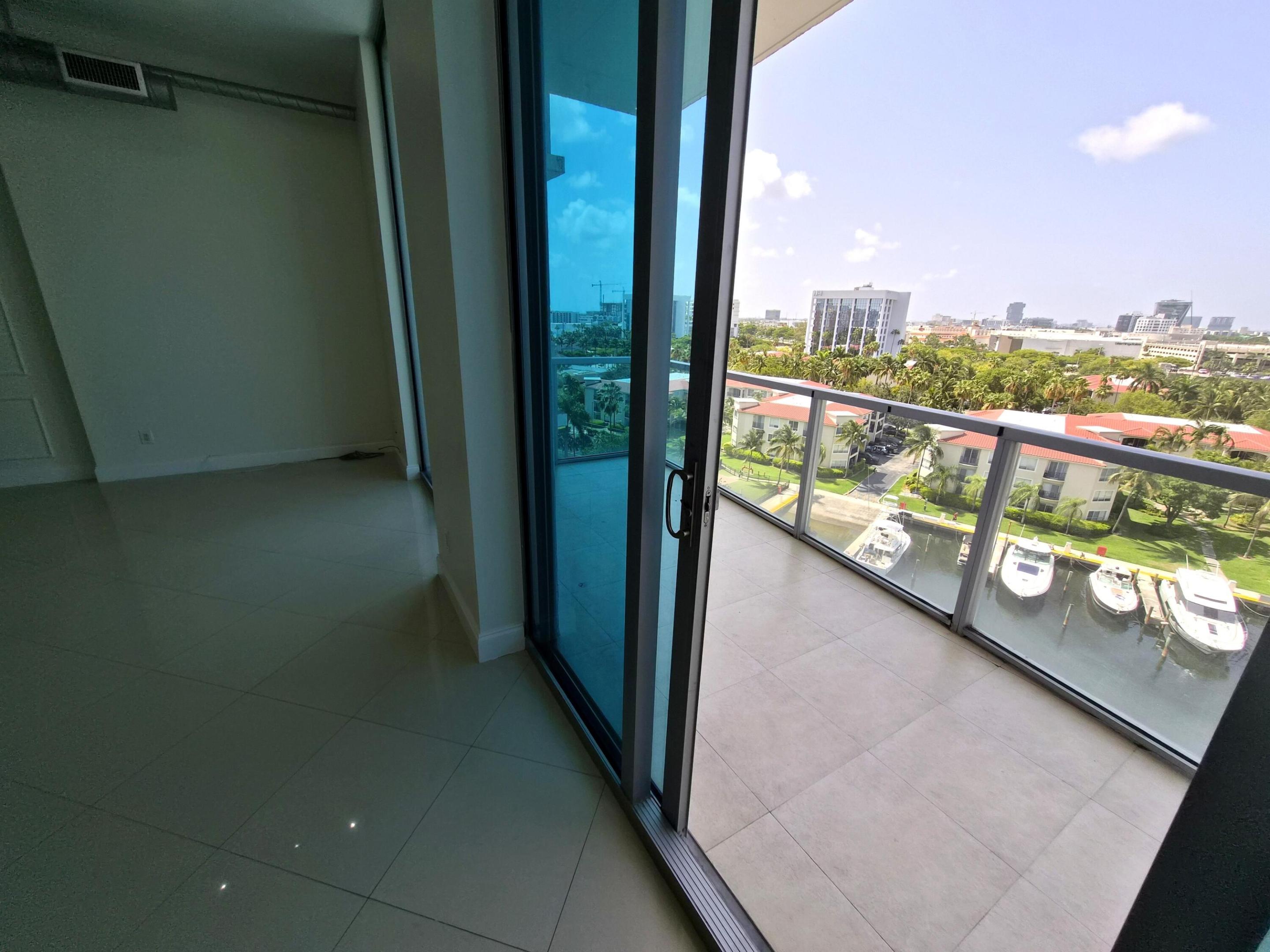image Uptown Marina Lofts2