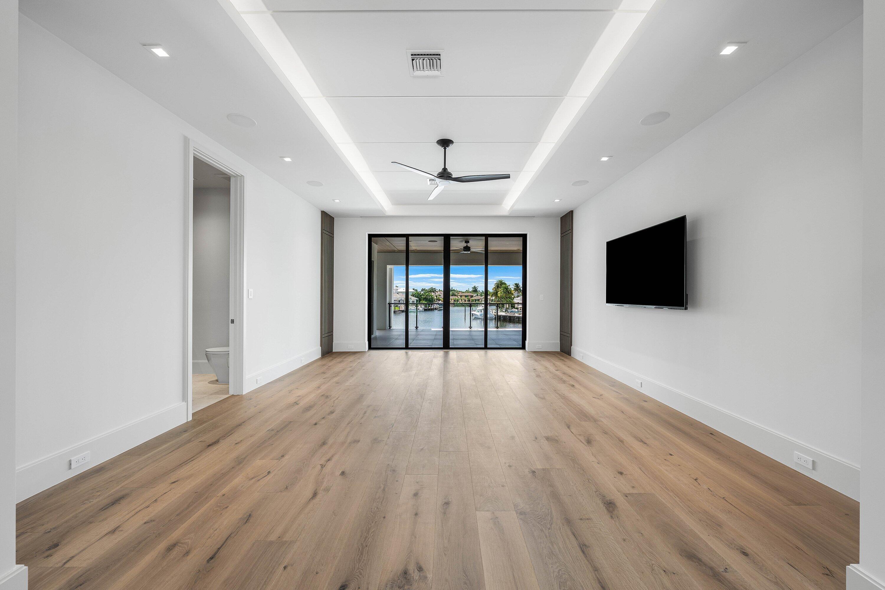2961 NE 27th Ave Lighthouse Point, FL 33064