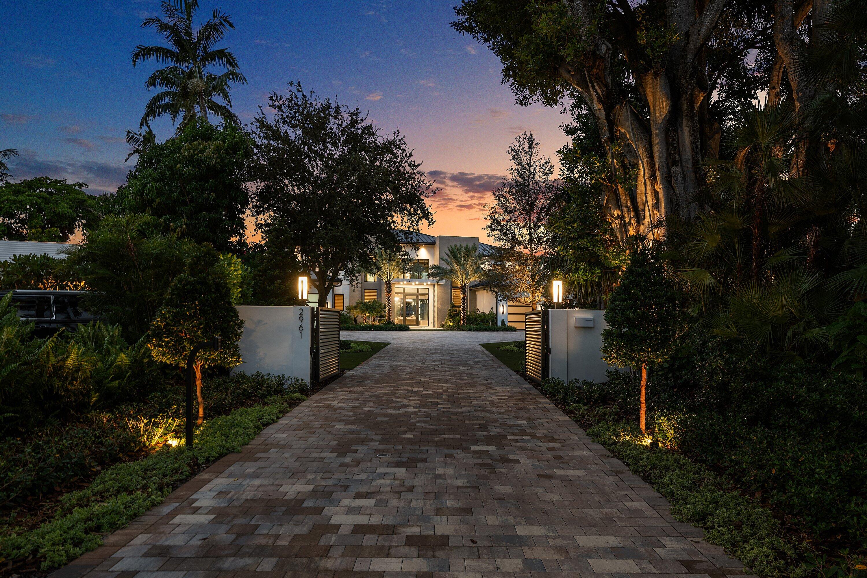 2961 NE 27th Ave Lighthouse Point, FL 33064