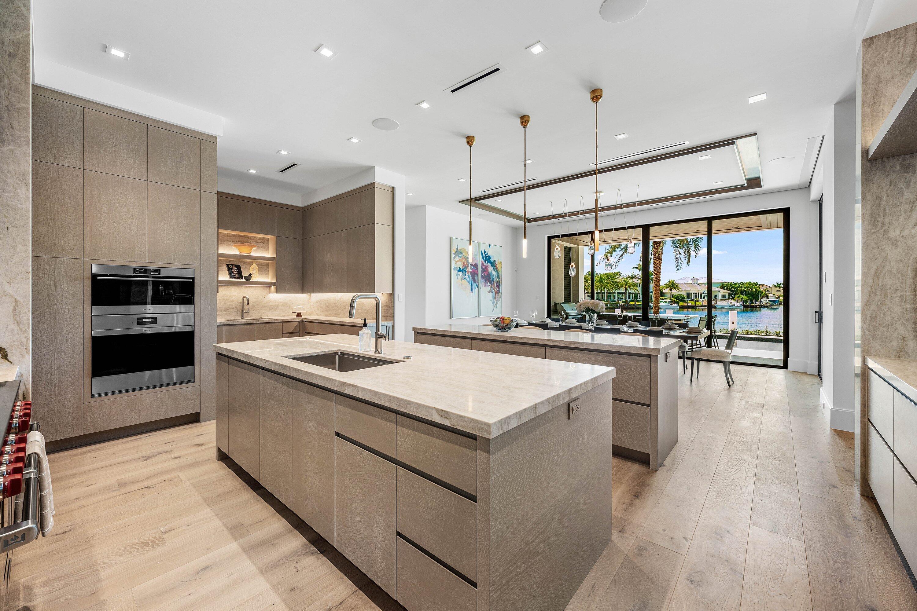 2961 NE 27th Ave Lighthouse Point, FL 33064
