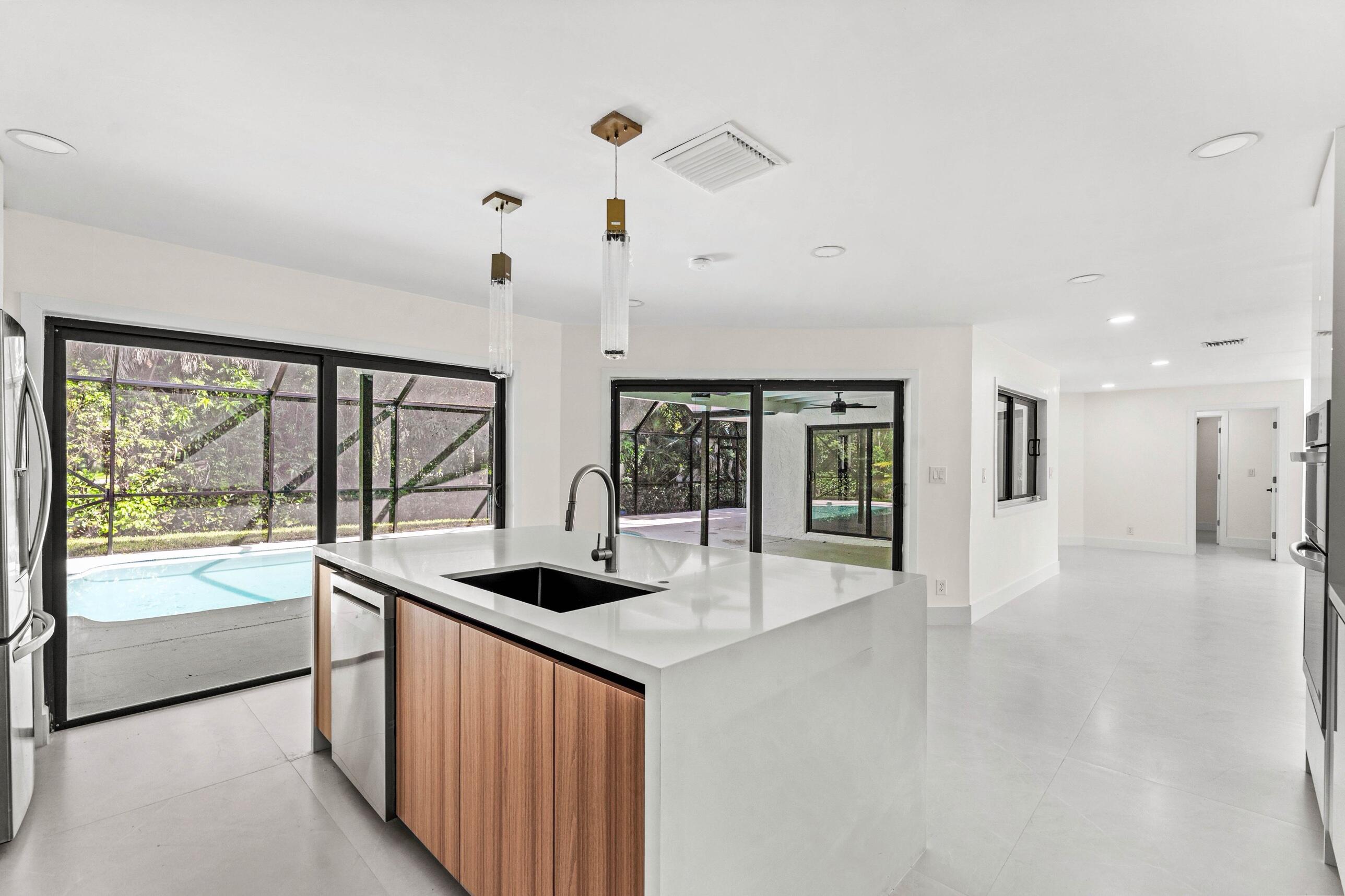 10264 Crosswind Rd Boca Raton, FL 33498