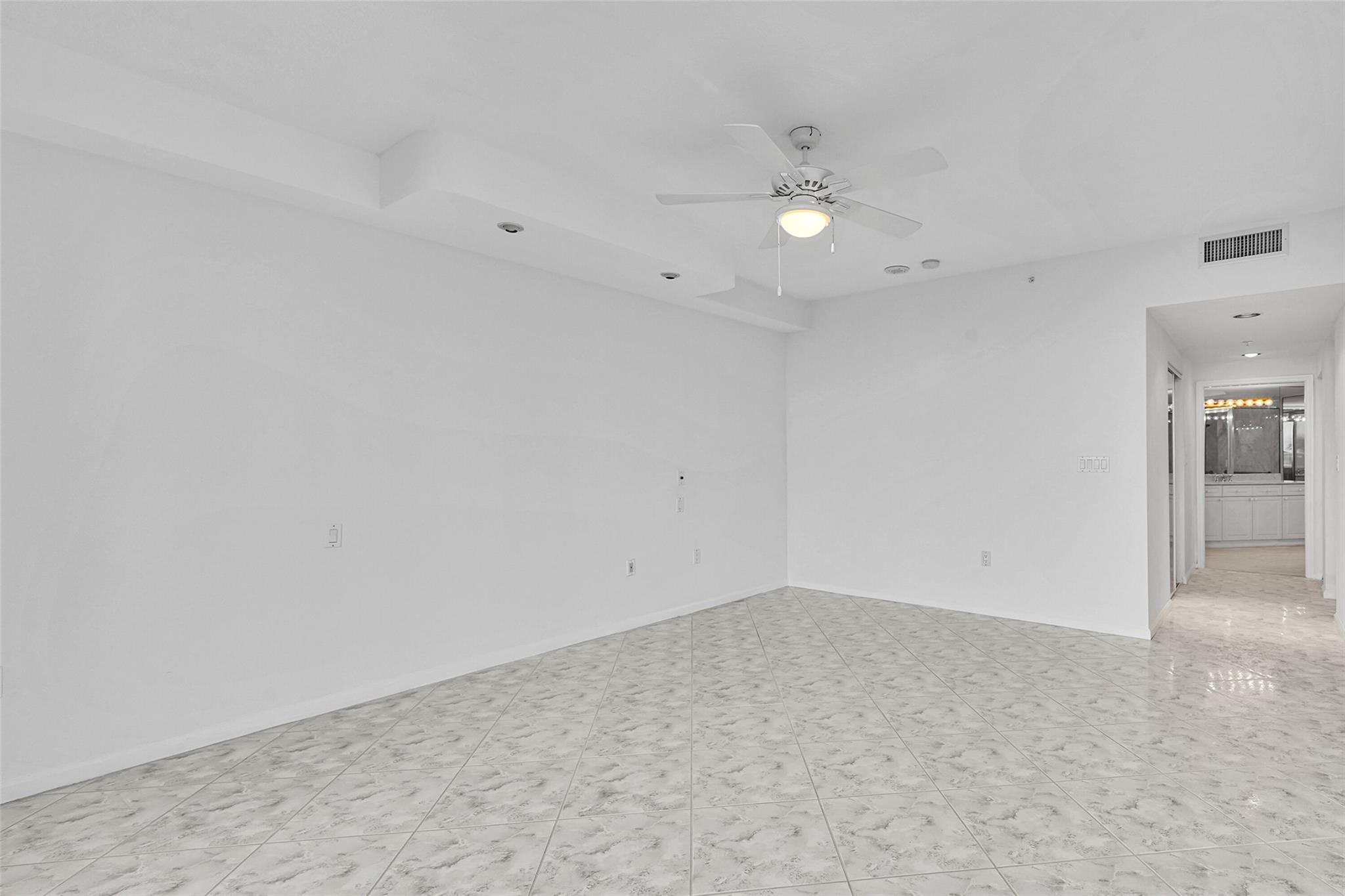 6001 N Ocean Dr #306 Hollywood, FL 33019