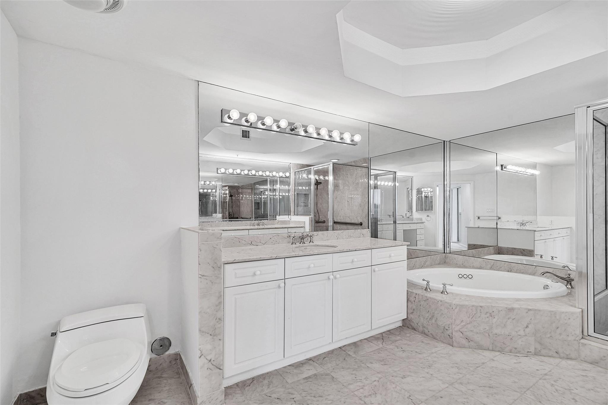 6001 N Ocean Dr #306 Hollywood, FL 33019