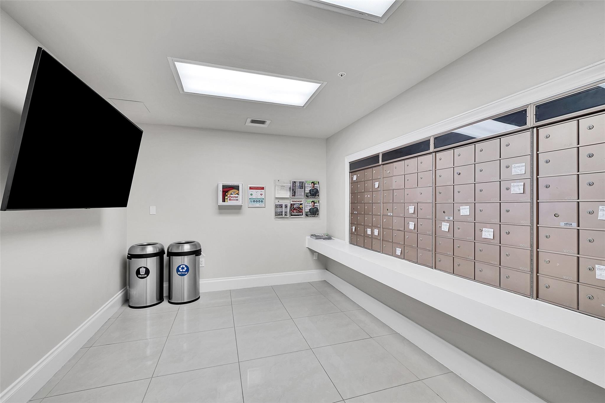 6001 N Ocean Dr #306 Hollywood, FL 33019