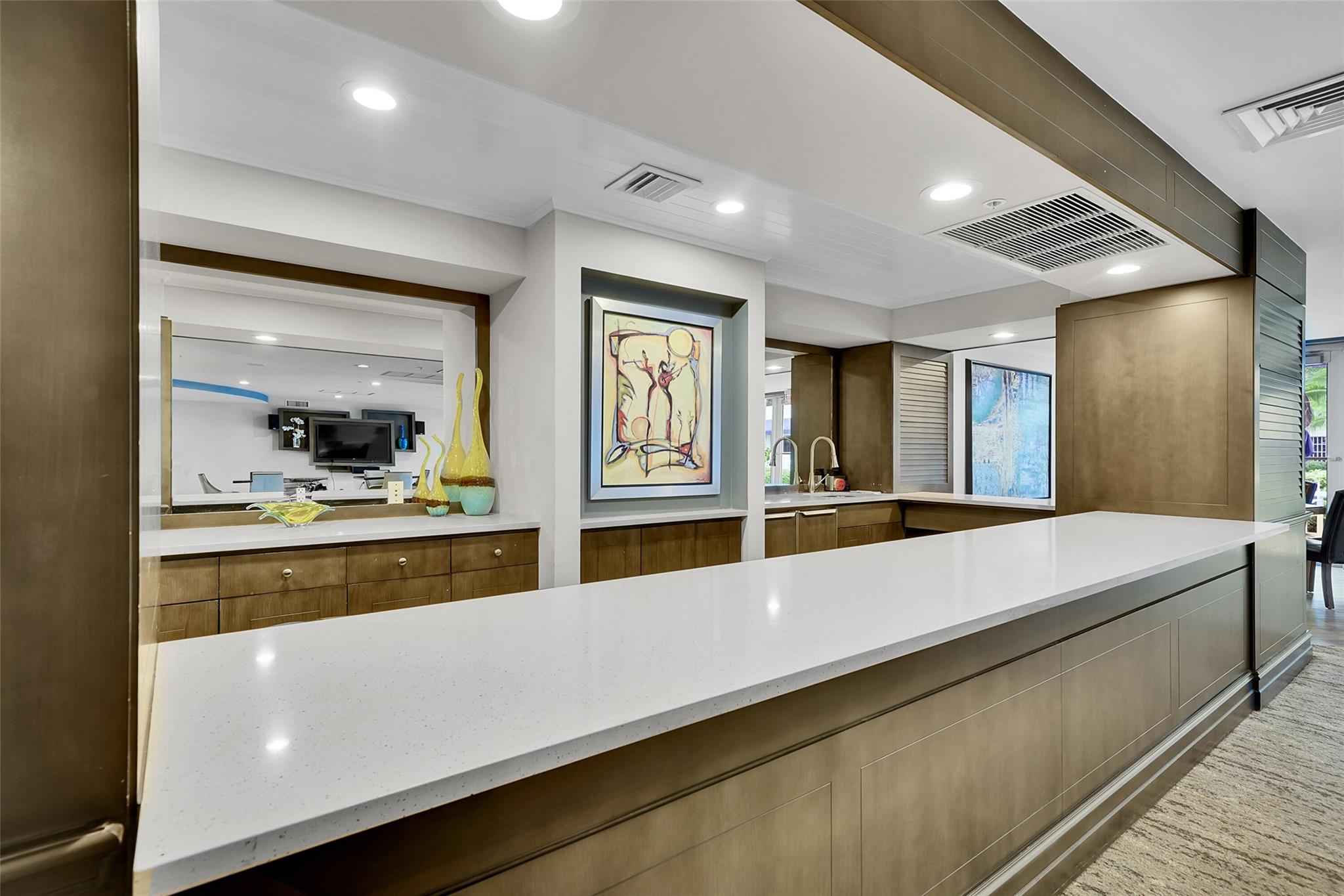 6001 N Ocean Dr #306 Hollywood, FL 33019