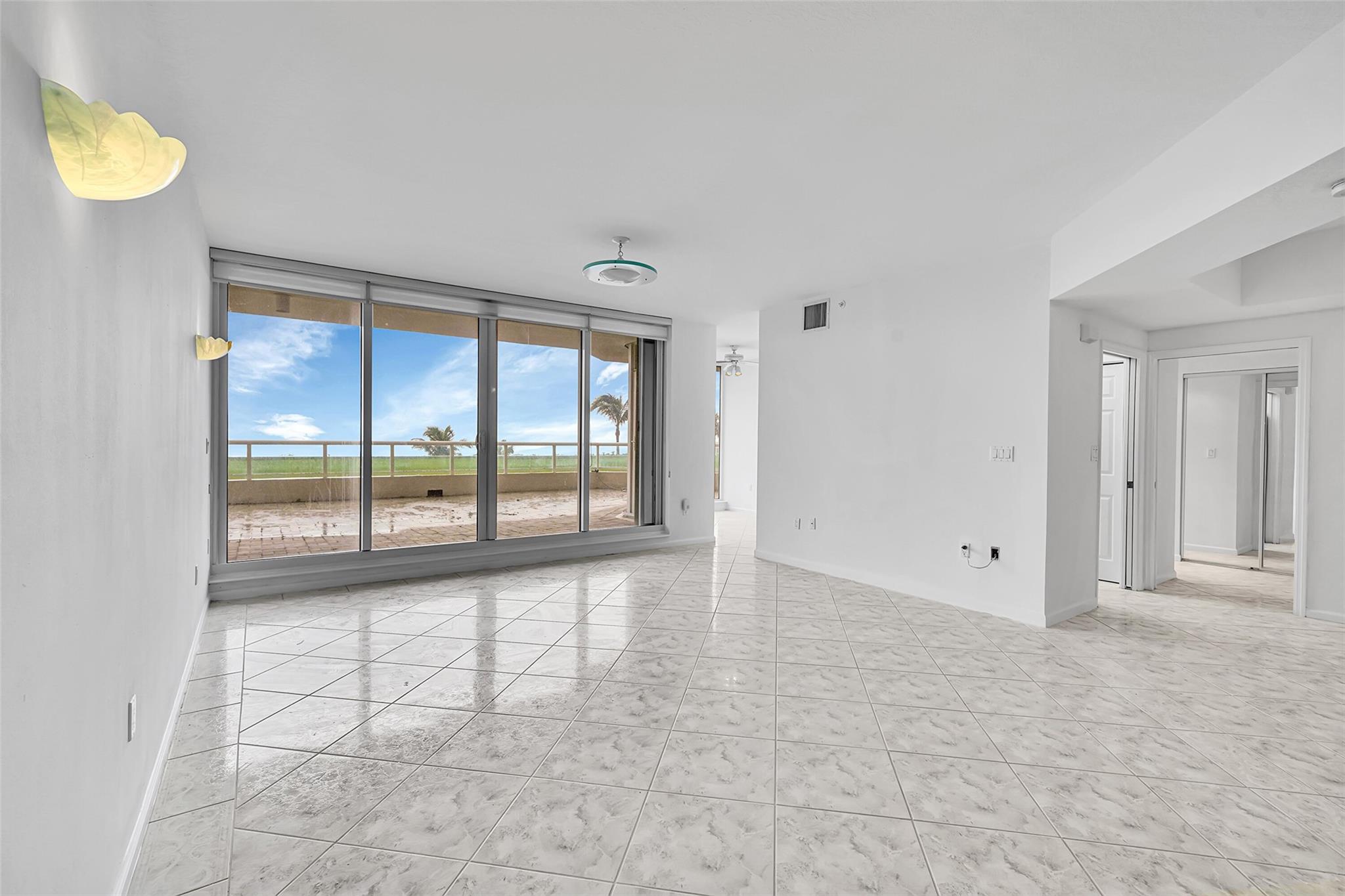 6001 N Ocean Dr #306 Hollywood, FL 33019