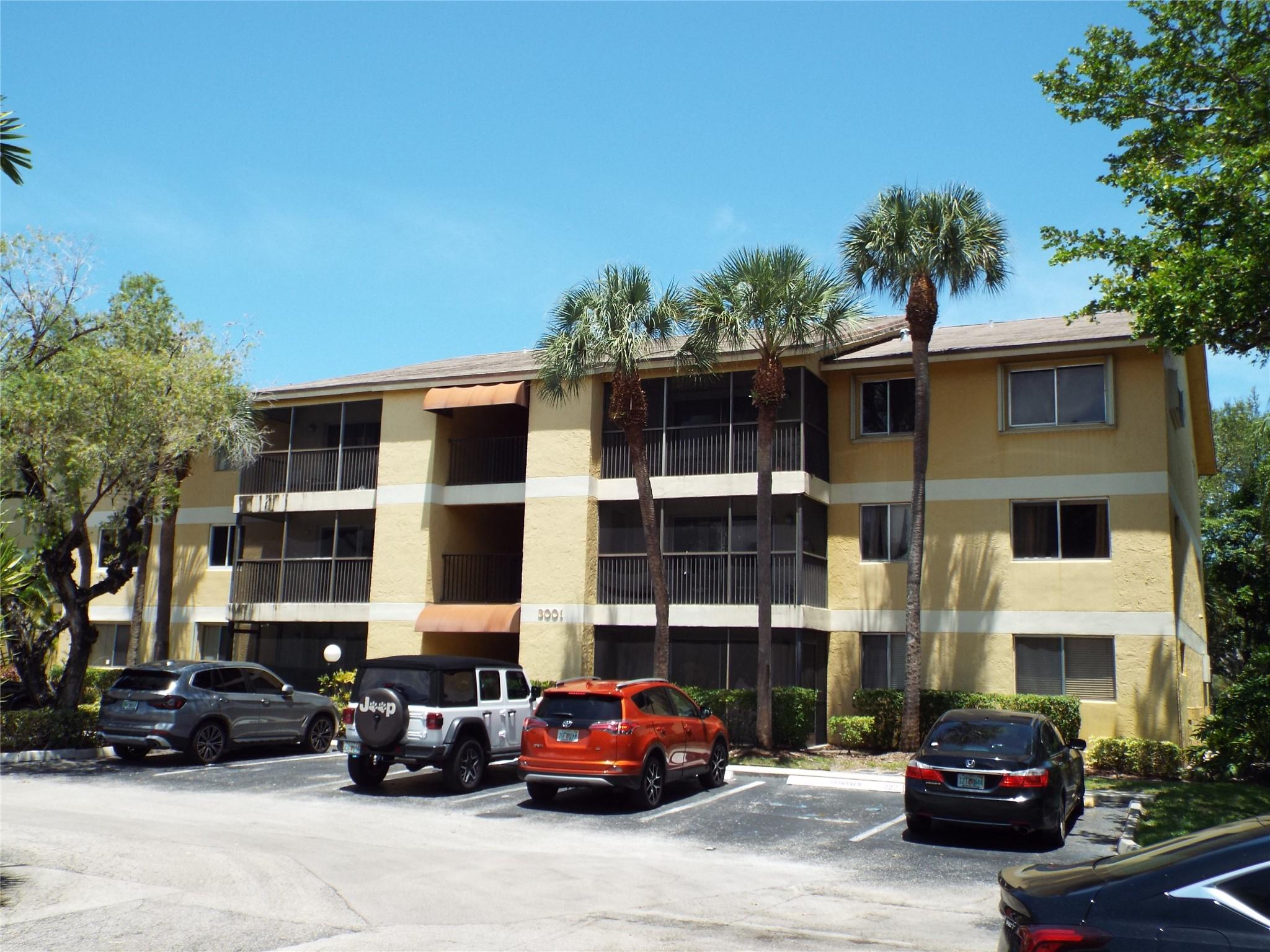 3001 N Oakland Frst Dr #202