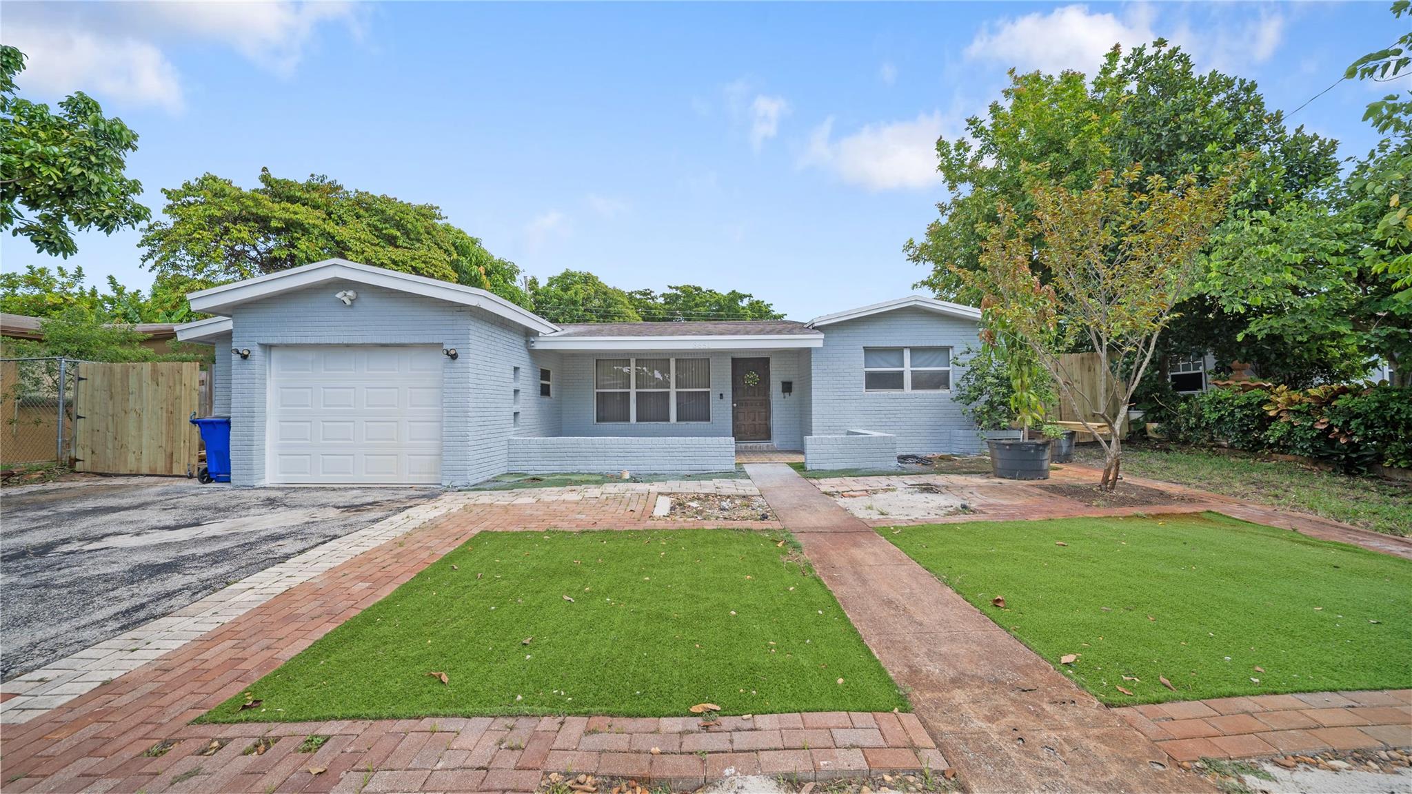 3651 NW 36th St
