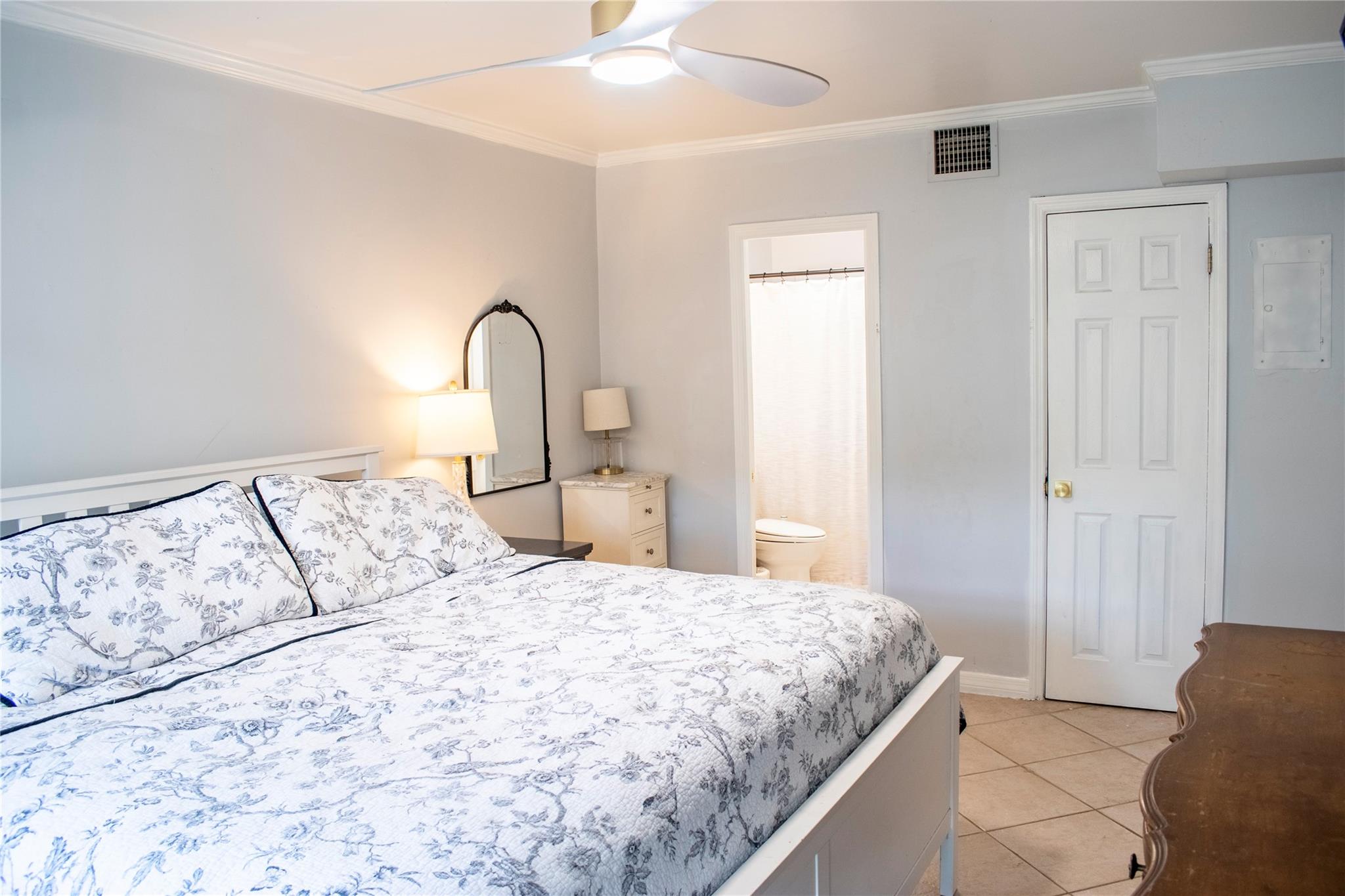 1000 SE 4th St #209 Fort Lauderdale, FL 33301