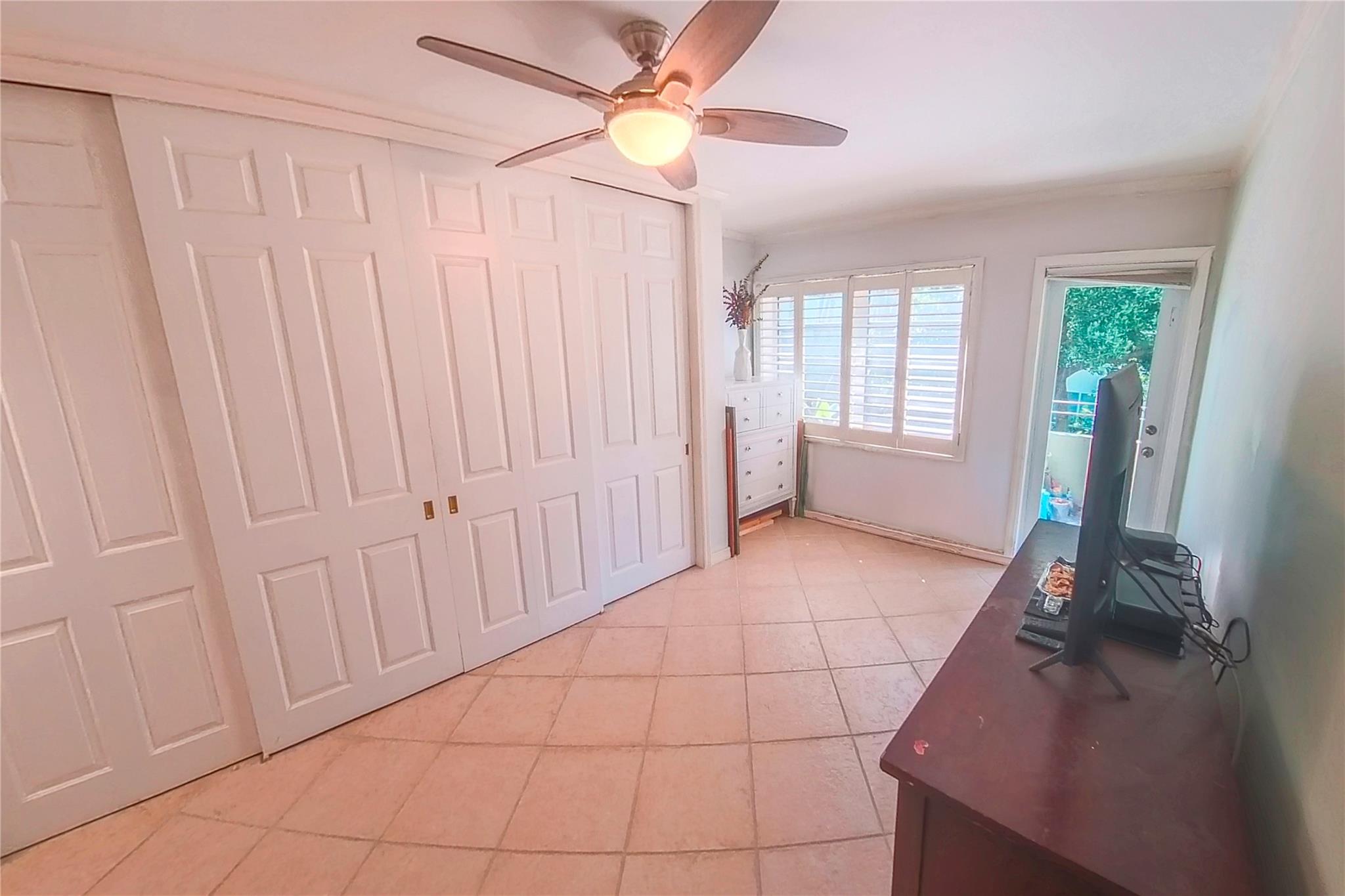 1000 SE 4th St #209 Fort Lauderdale, FL 33301