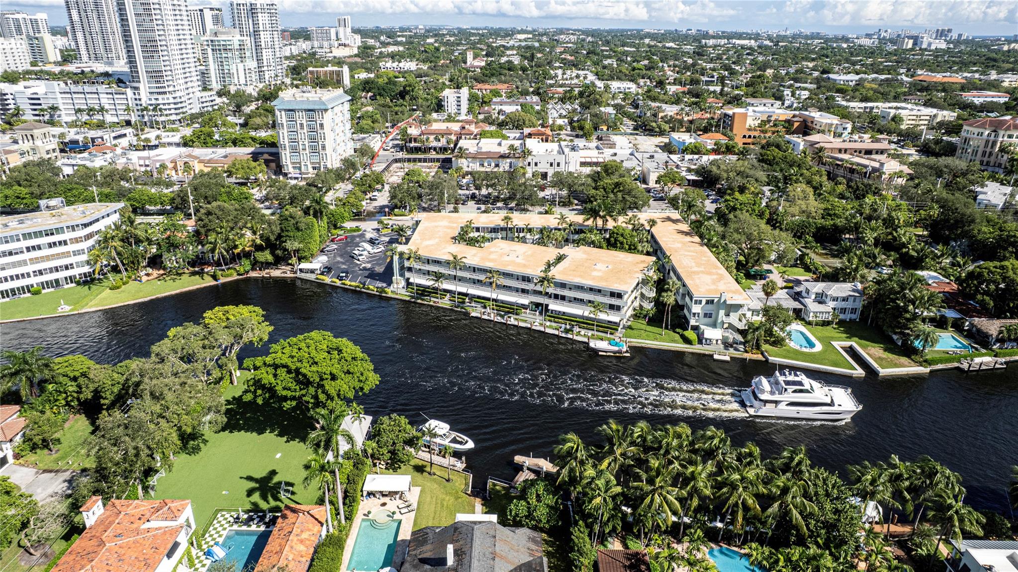 1000 SE 4th St #209 Fort Lauderdale, FL 33301