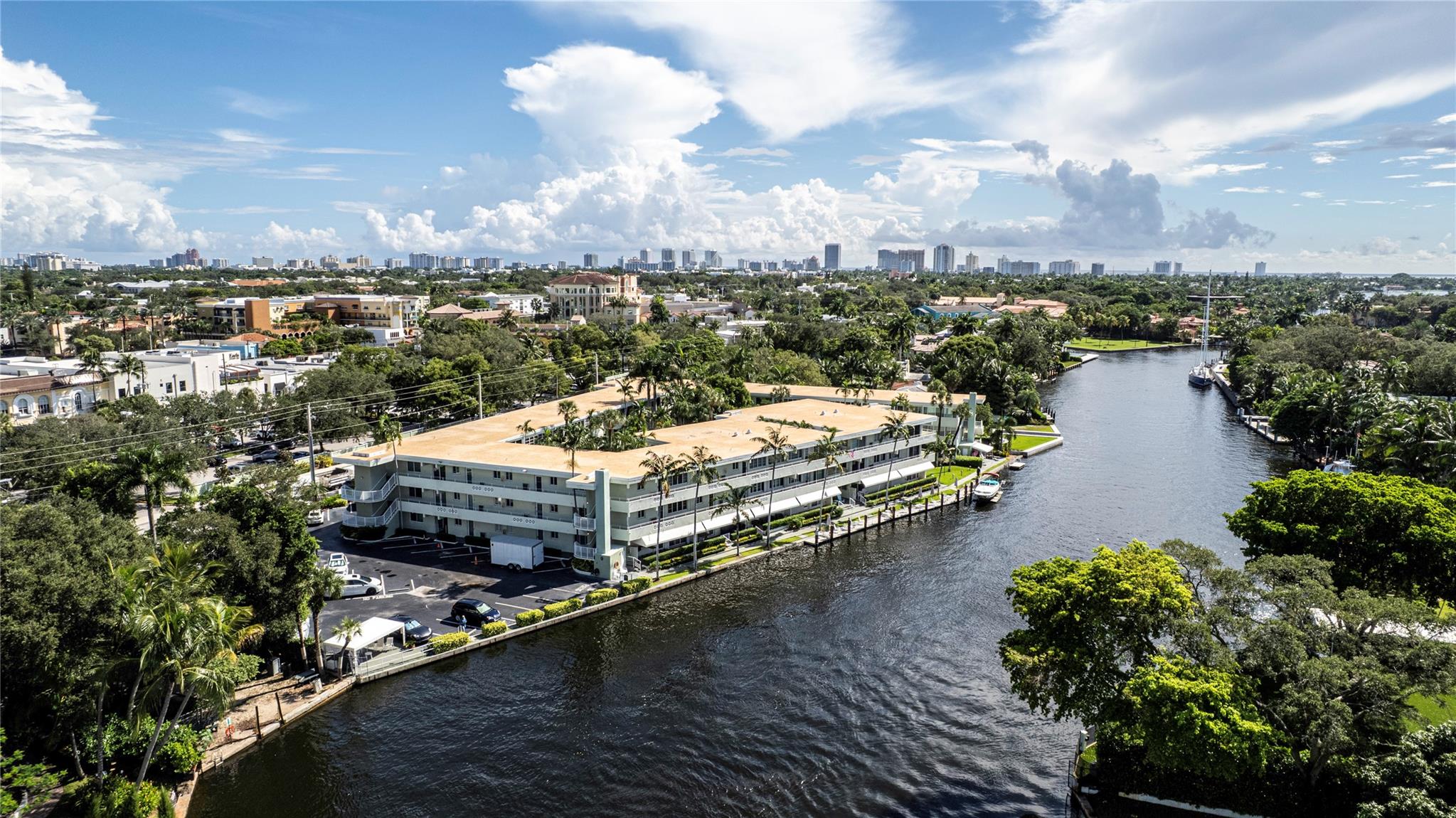 1000 SE 4th St #209 Fort Lauderdale, FL 33301