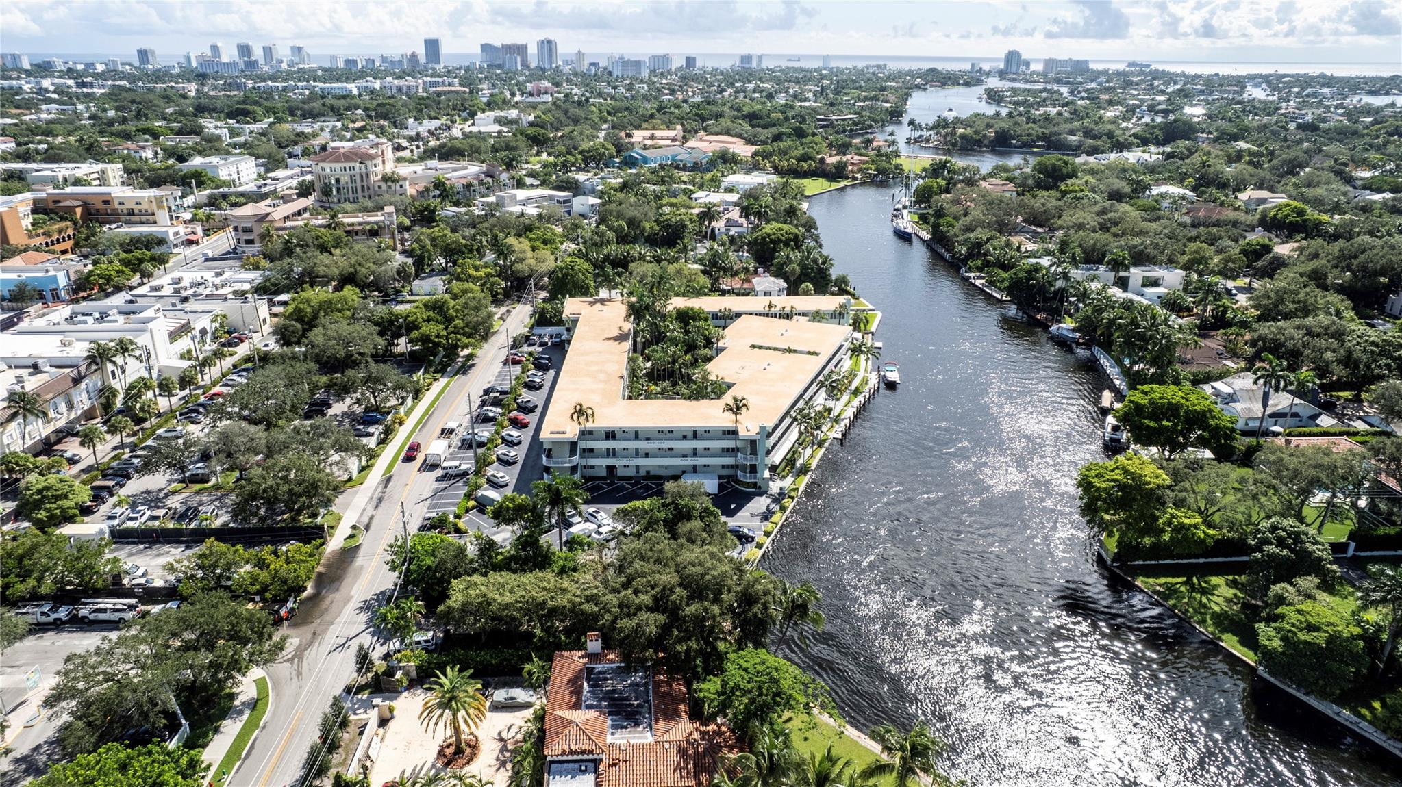 1000 SE 4th St #209 Fort Lauderdale, FL 33301