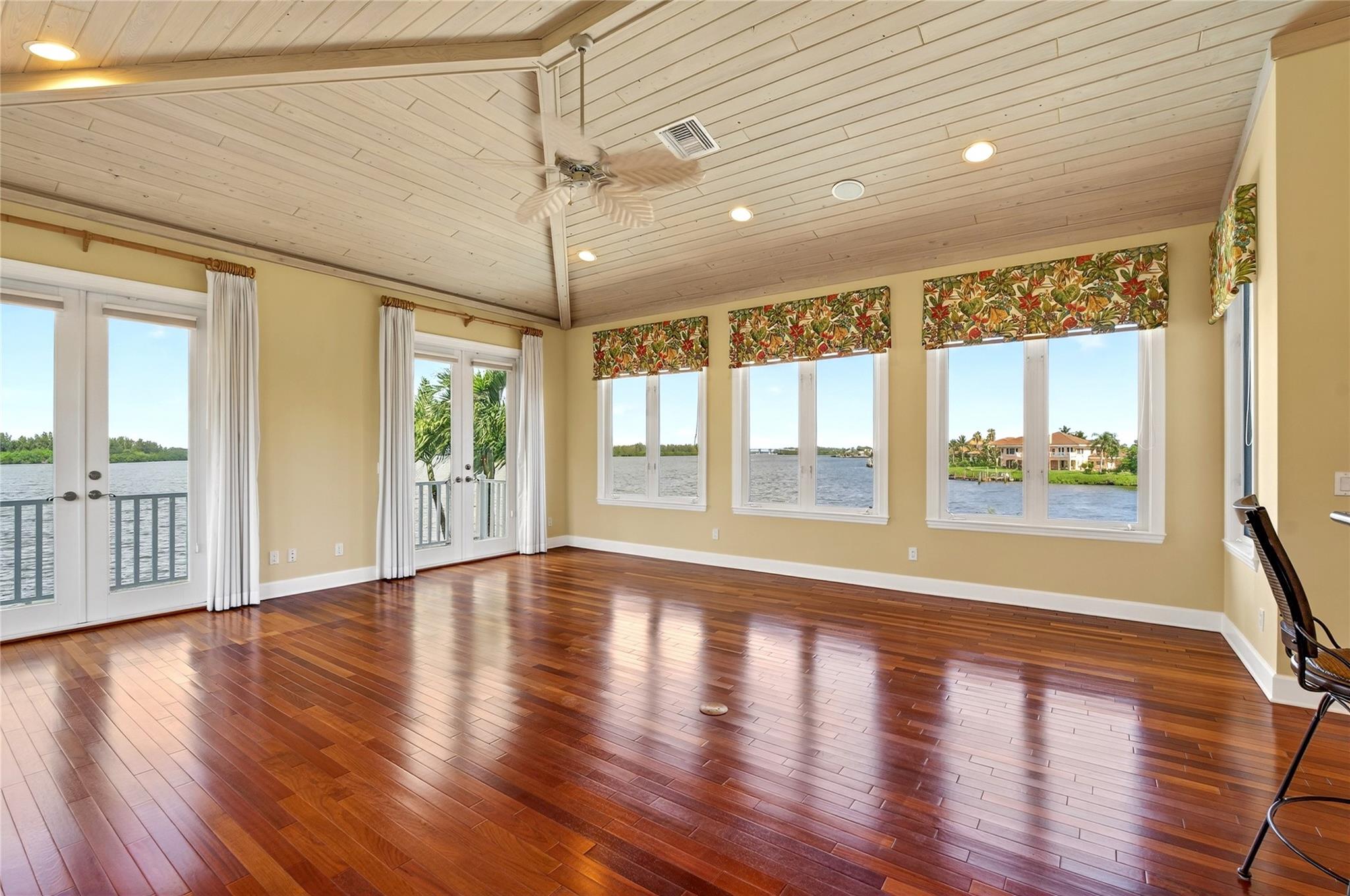 505 Tulip Ln Vero Beach, FL 32963