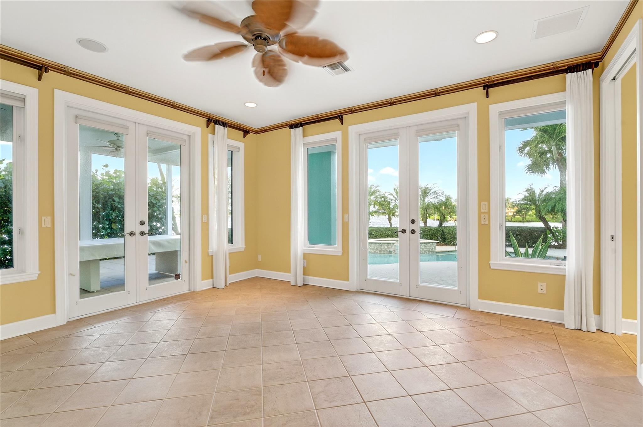 505 Tulip Ln Vero Beach, FL 32963