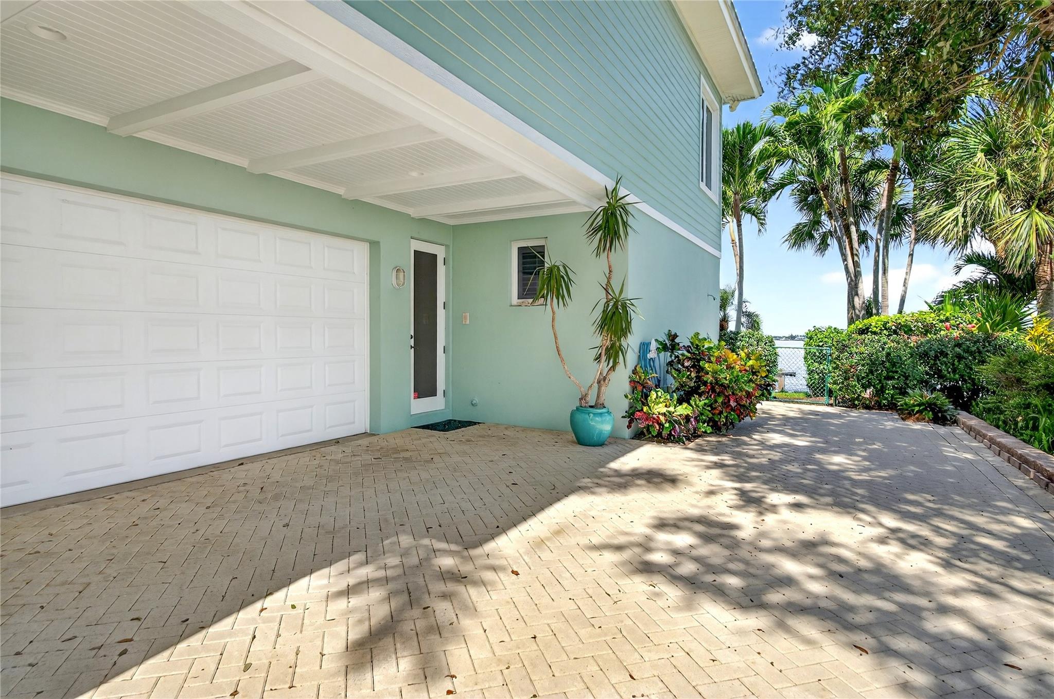 505 Tulip Ln Vero Beach, FL 32963