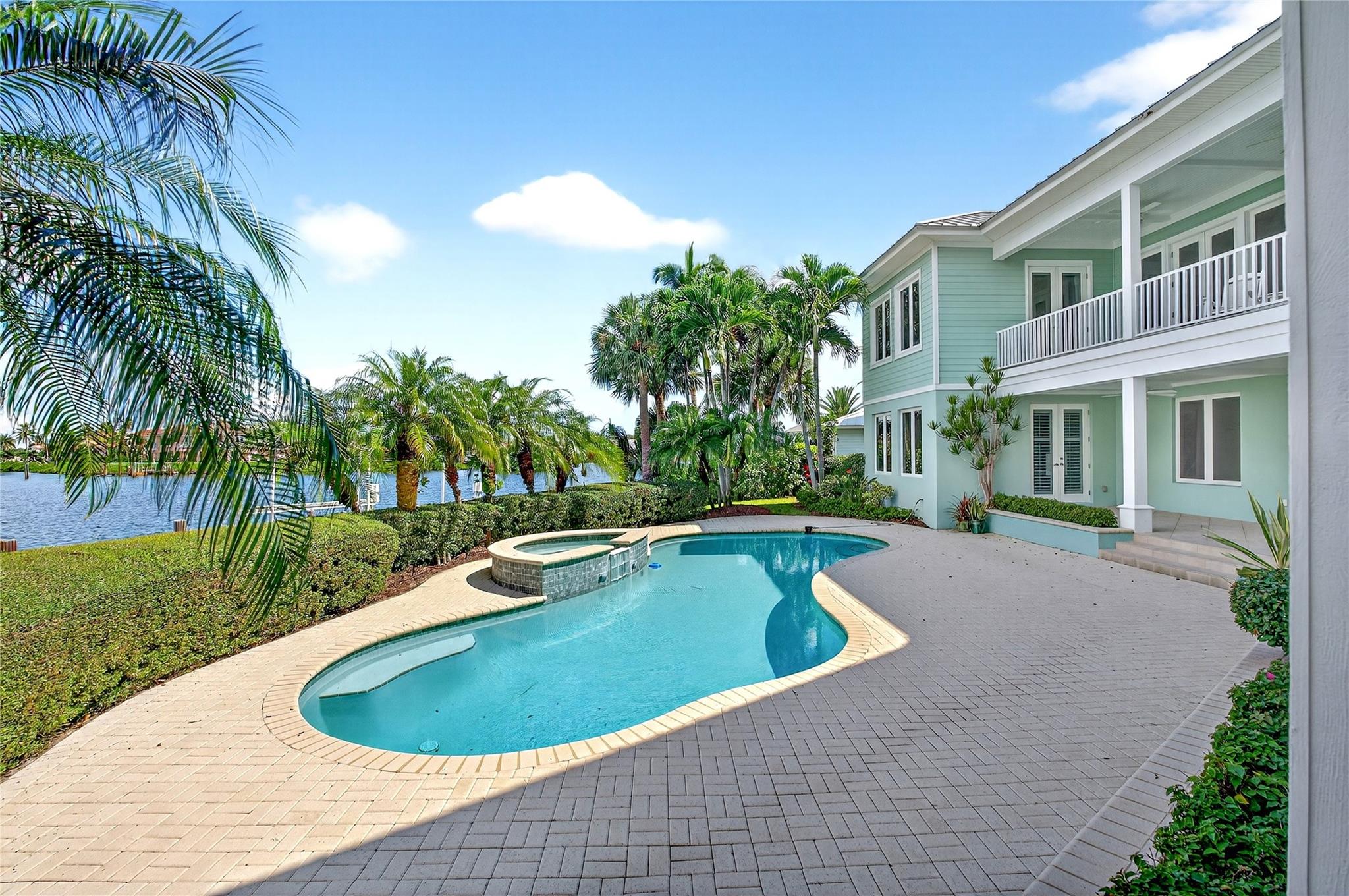 505 Tulip Ln Vero Beach, FL 32963