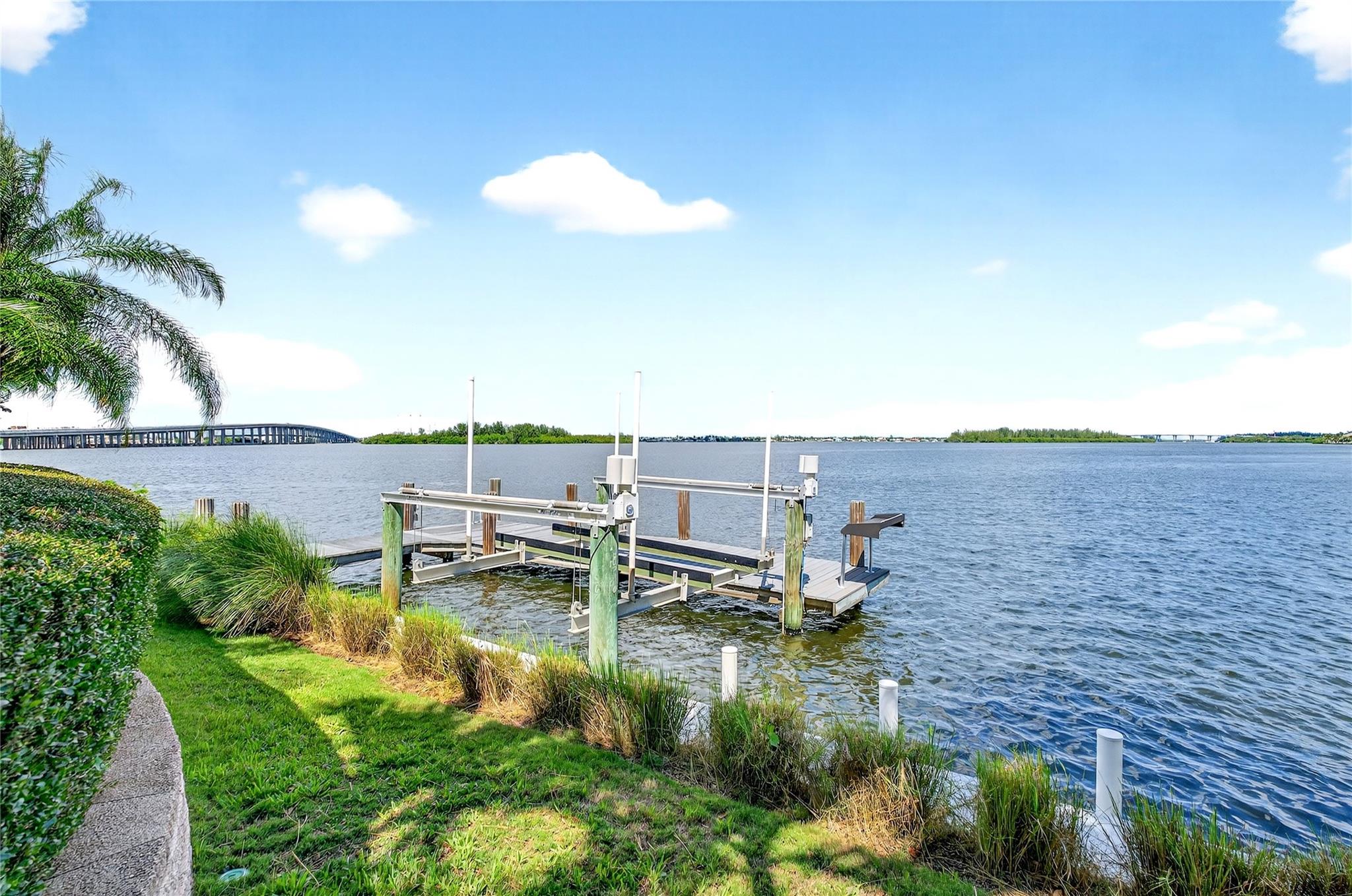 505 Tulip Ln Vero Beach, FL 32963