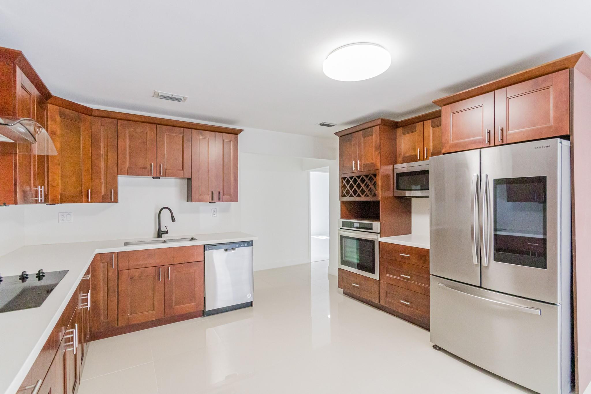 2810 NE 60th Fort Lauderdale, FL 33308