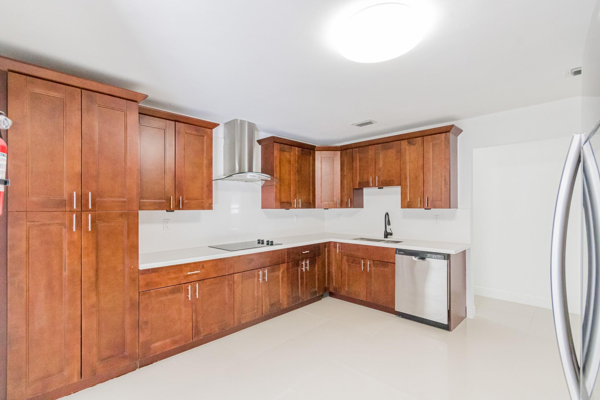 2810 NE 60th Fort Lauderdale, FL 33308