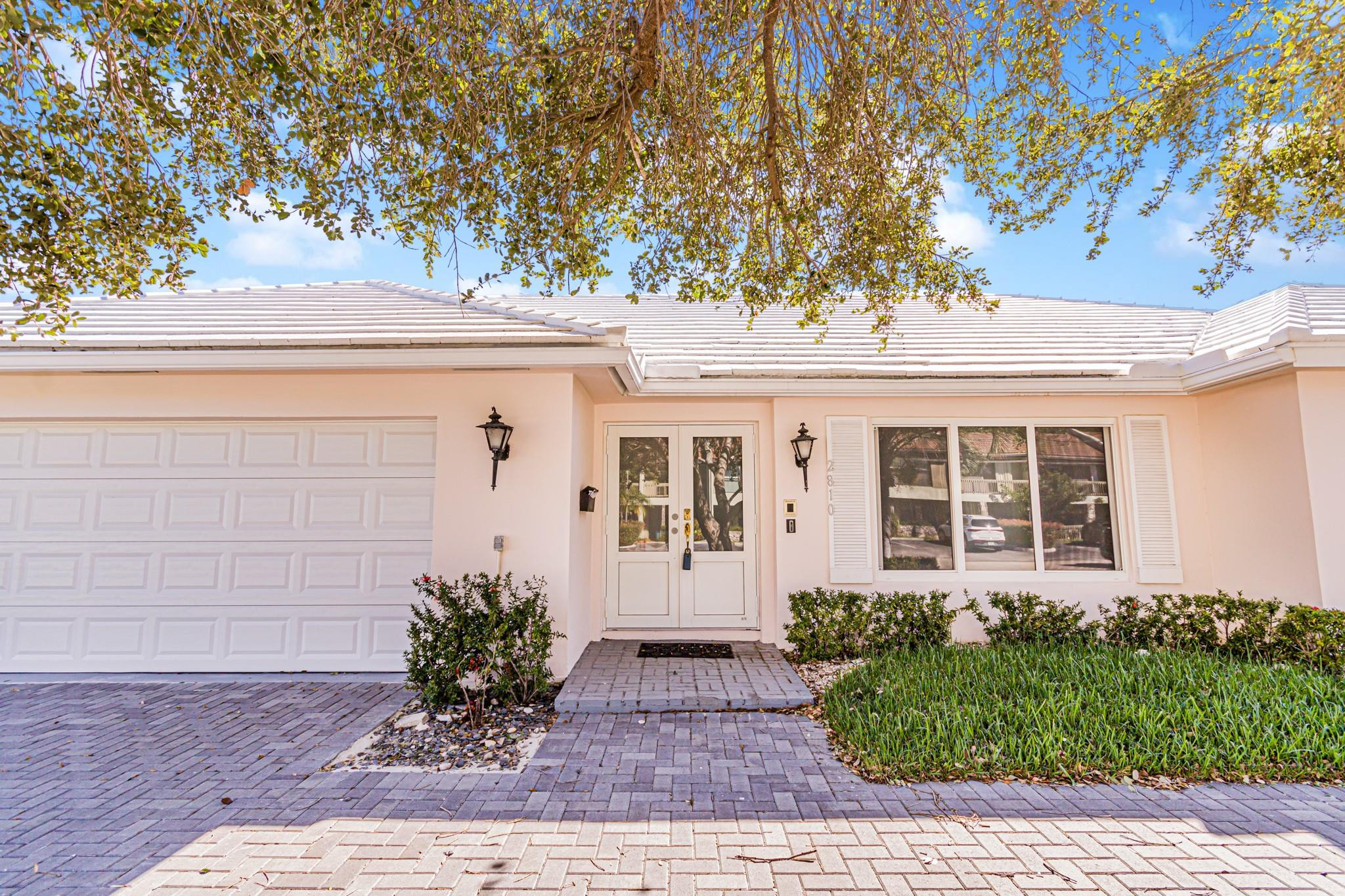 2810 NE 60th Fort Lauderdale, FL 33308