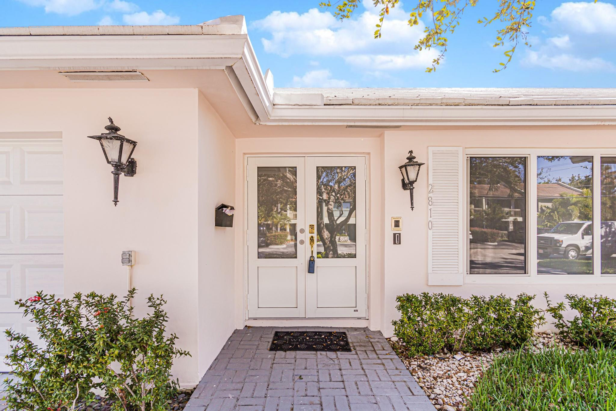 2810 NE 60th Fort Lauderdale, FL 33308