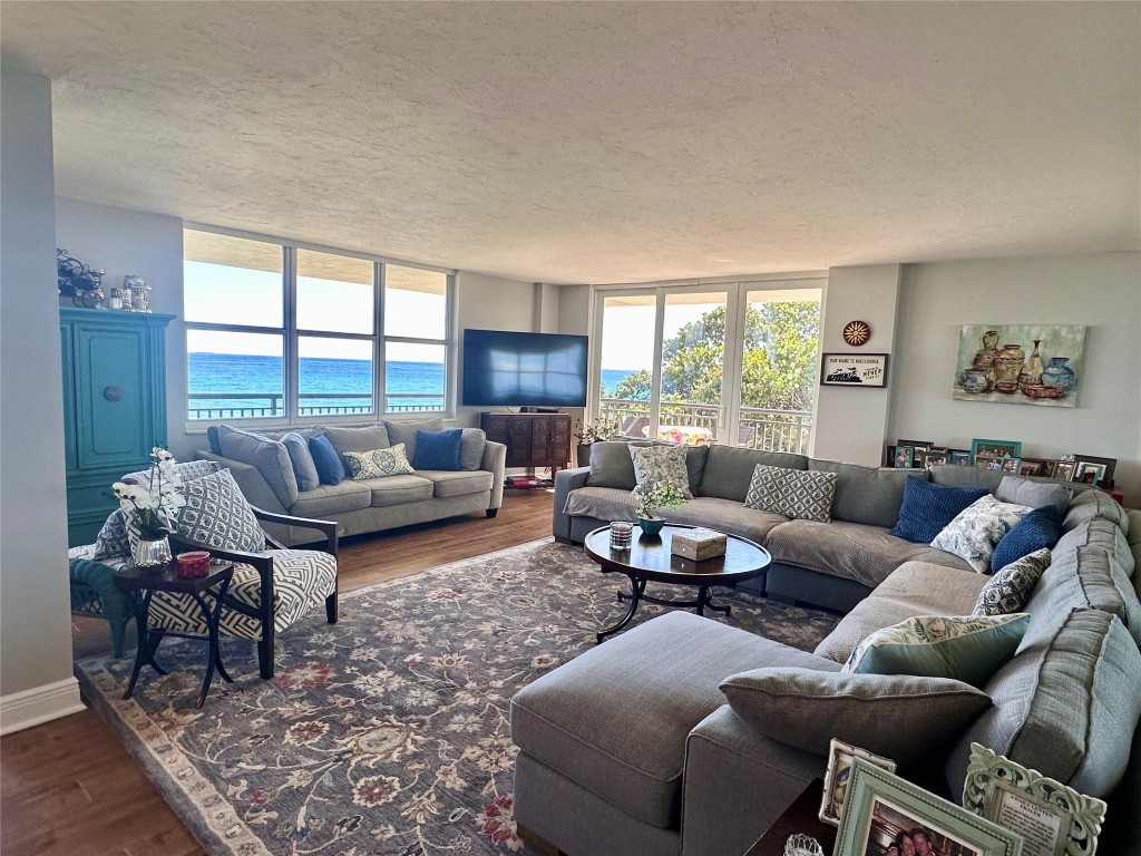 1147 Hillsboro Mile #214 Hillsboro Beach, FL 33062