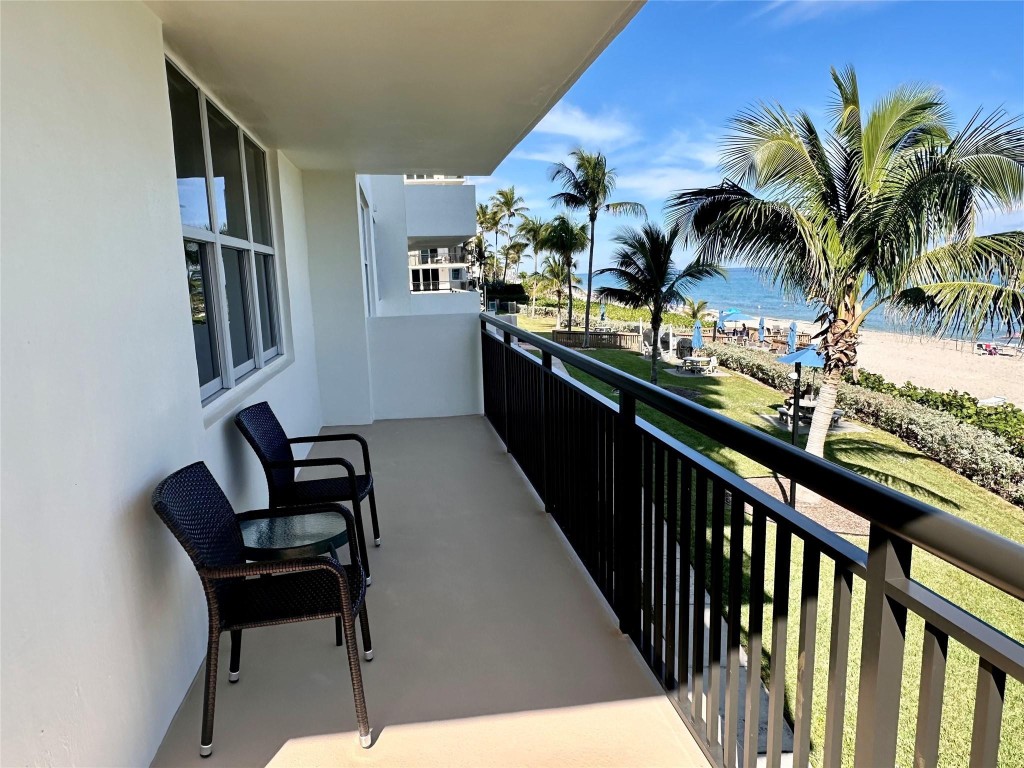 1147 Hillsboro Mile #214 Hillsboro Beach, FL 33062