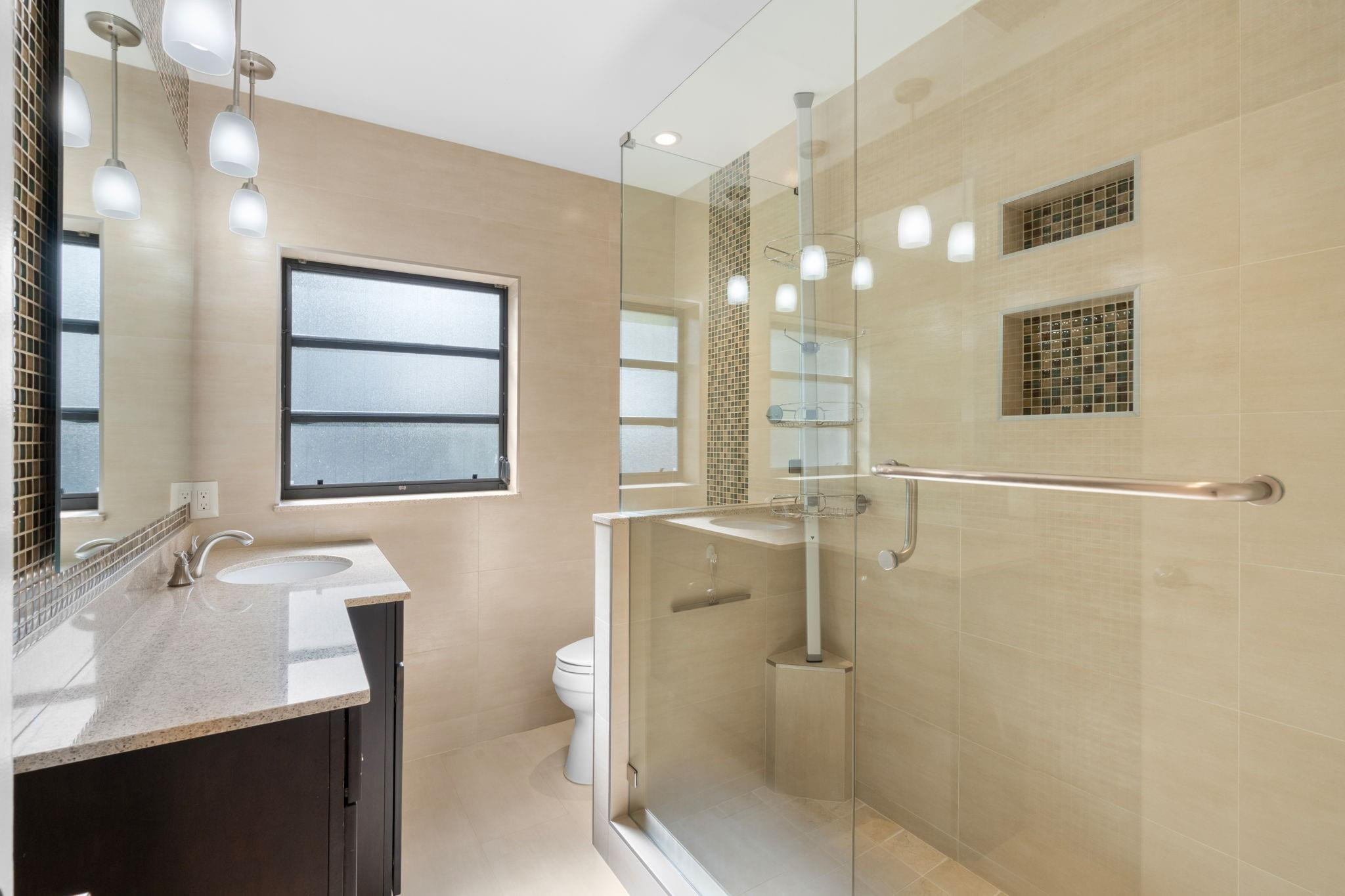 1624 Middle Riv Fort Lauderdale, FL 33305