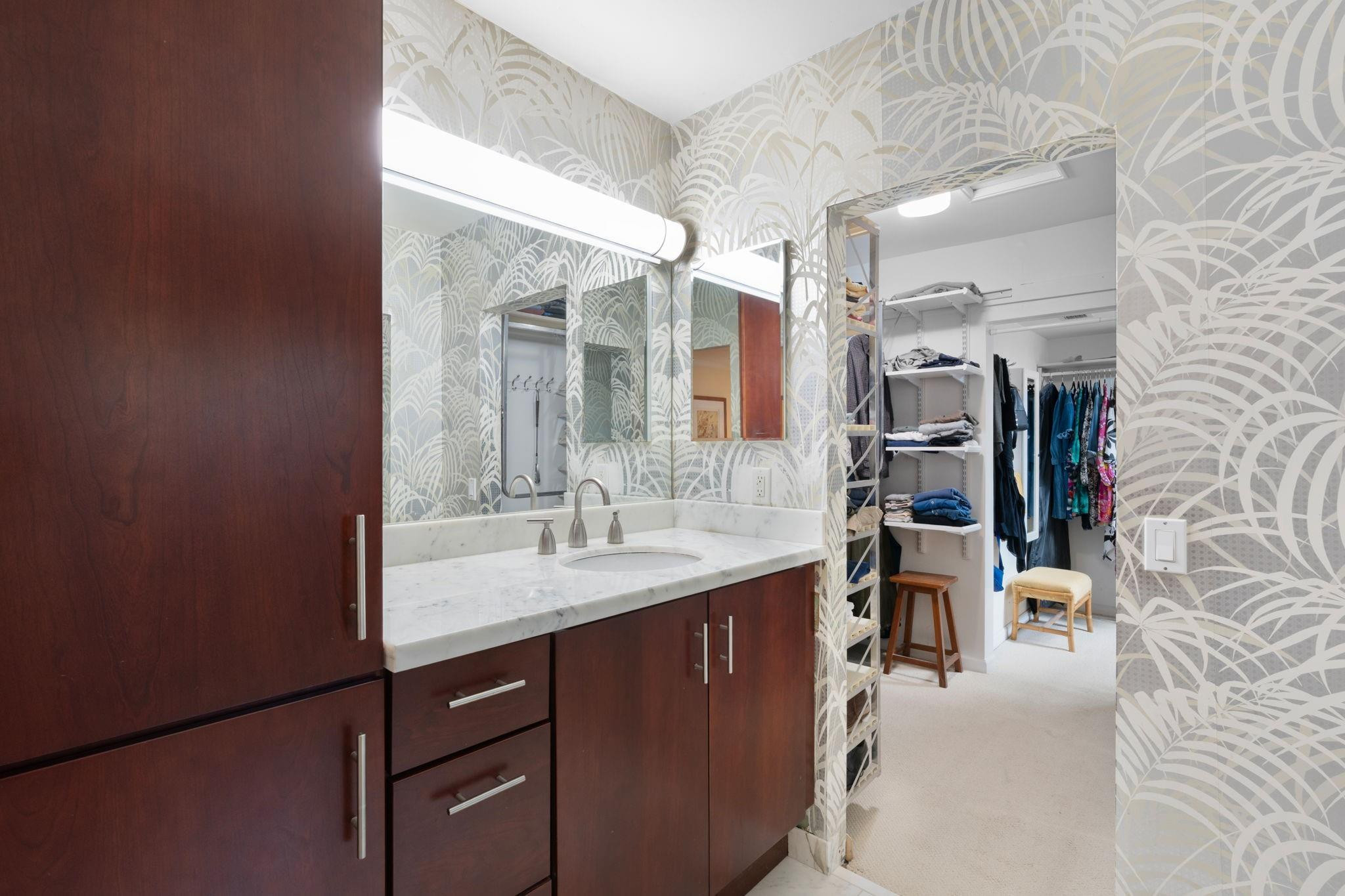 1624 Middle Riv Fort Lauderdale, FL 33305