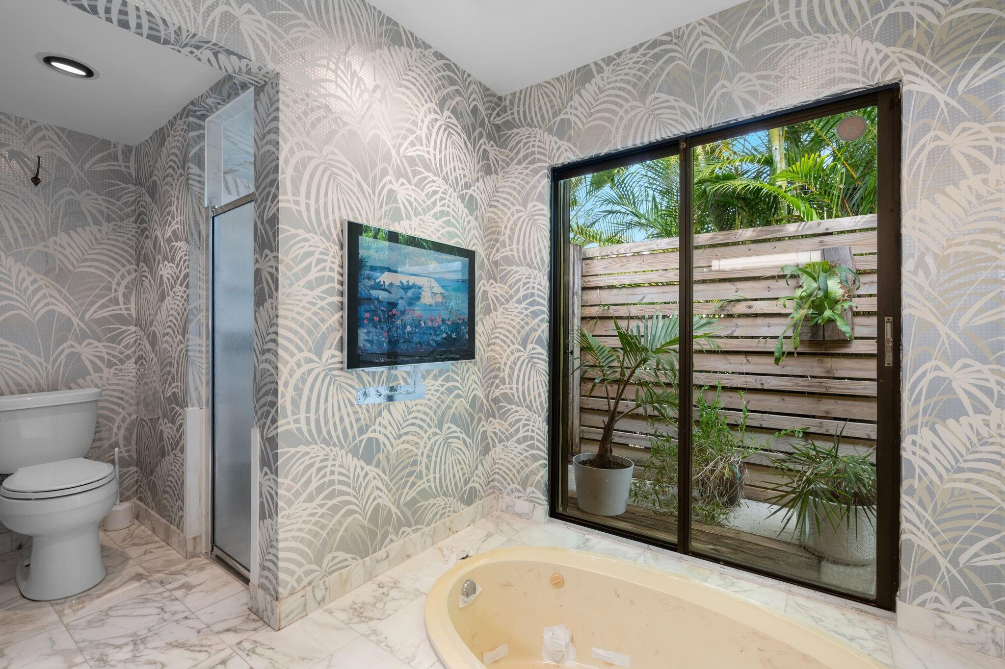 1624 Middle Riv Fort Lauderdale, FL 33305